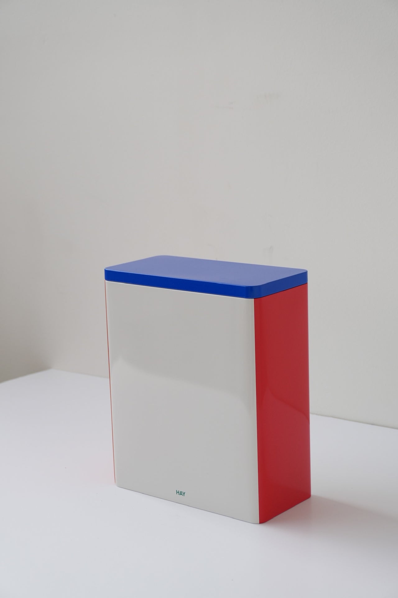 TIN CONTAINER XL BY HAY