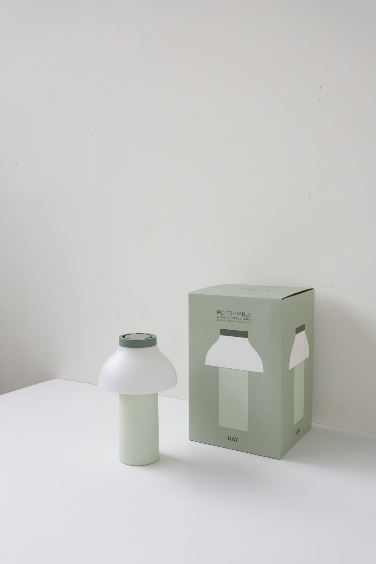 PC PORTABLE NO.2 BY HAY