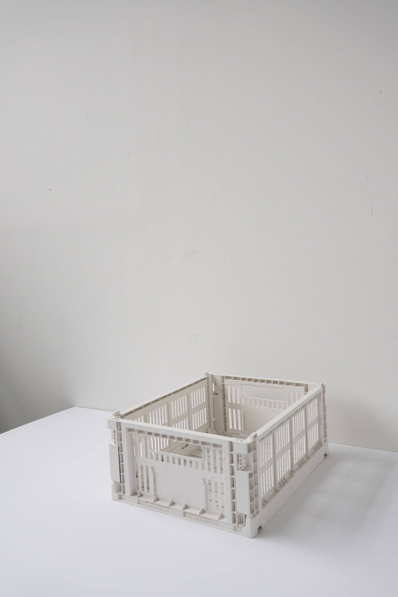 COLOUR CRATE BY HAY