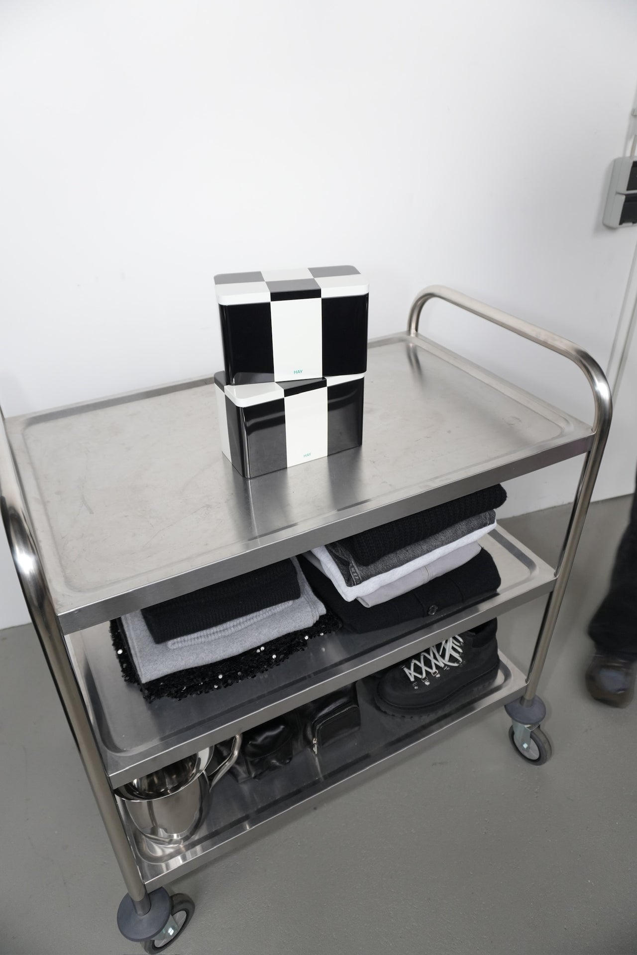 TIN CONTAINER M BY HAY