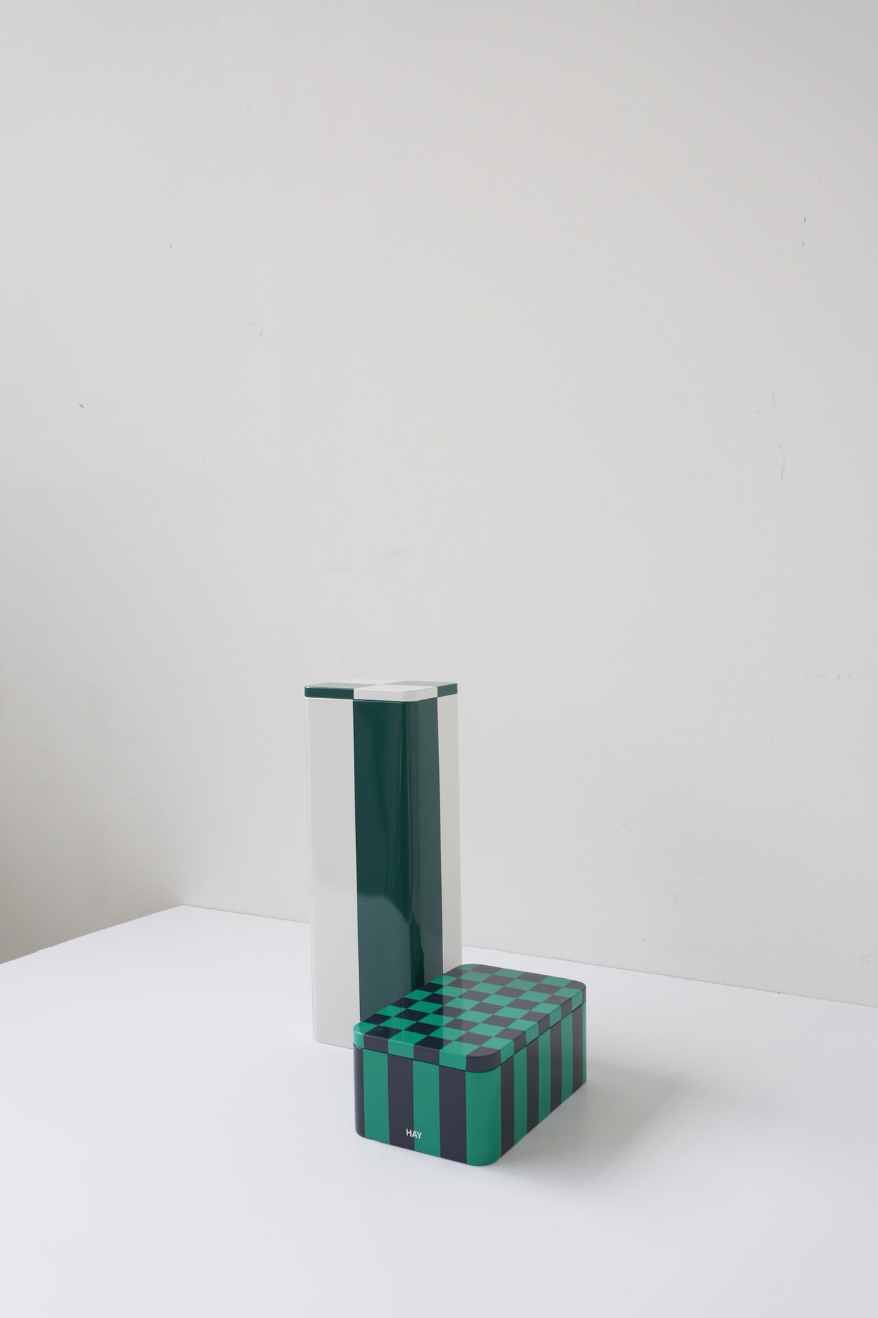 TIN CONTAINER BY HAY