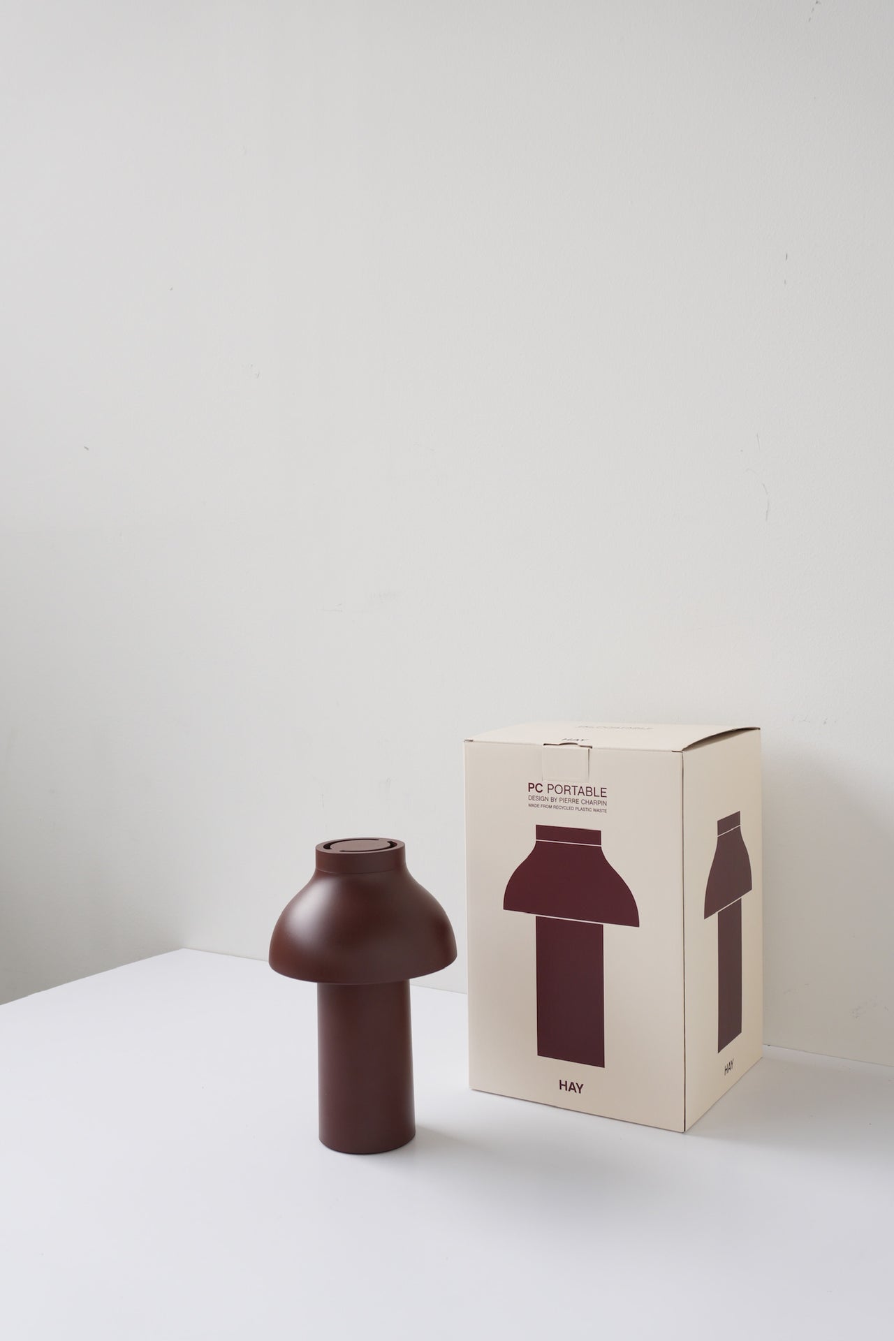 PC PORTABLY NO.2 BY HAY