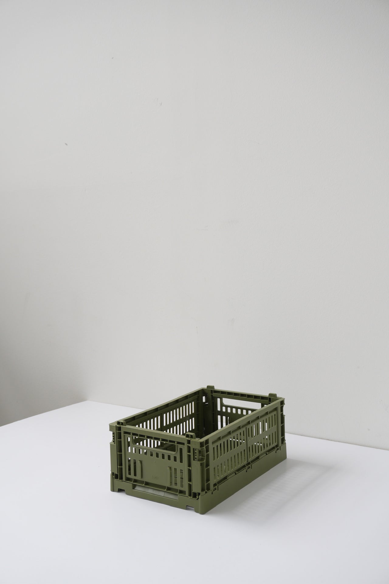 Colour Crate S by HAY