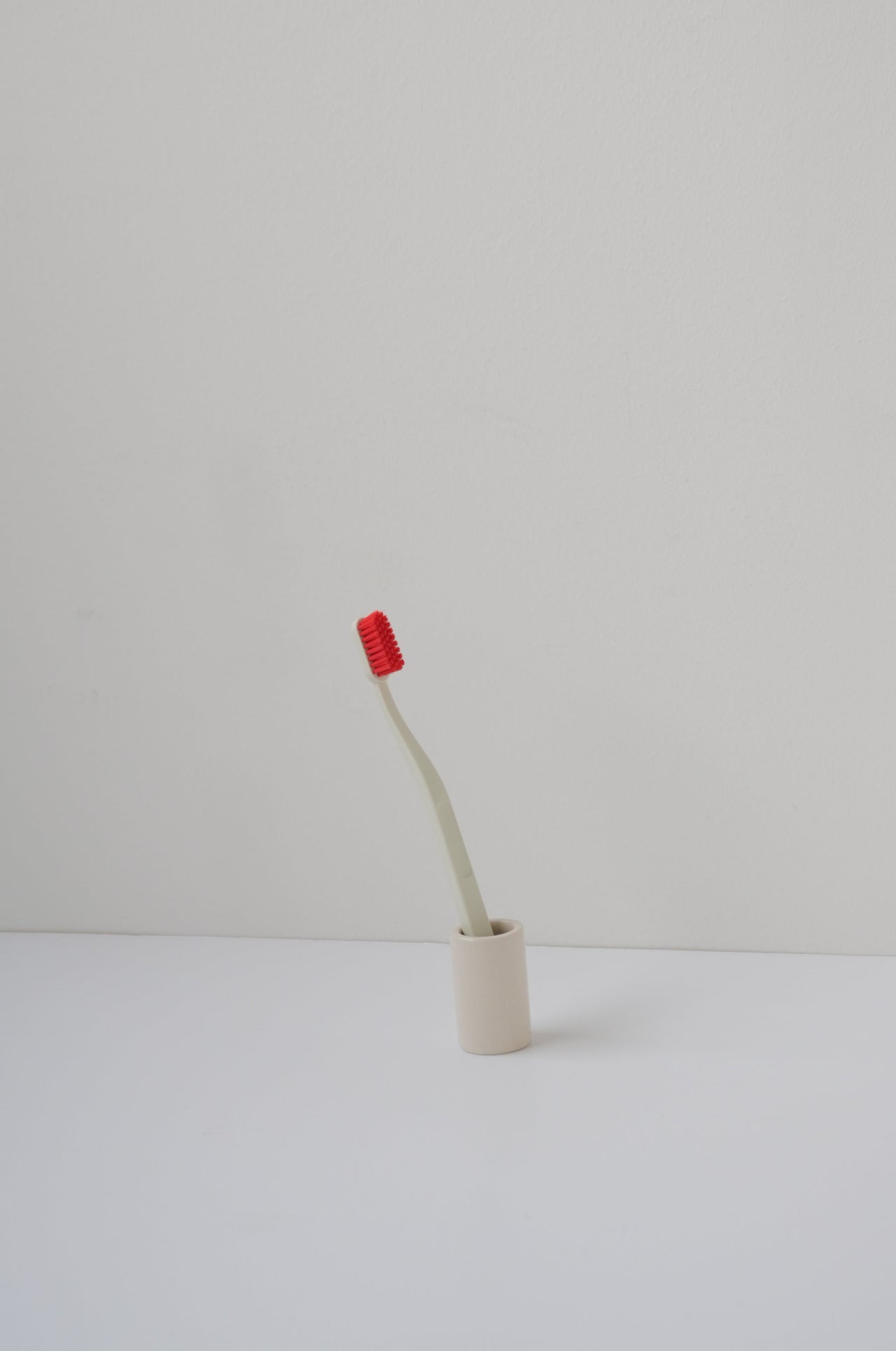 TANN TOOTHBRUSH BY HAY