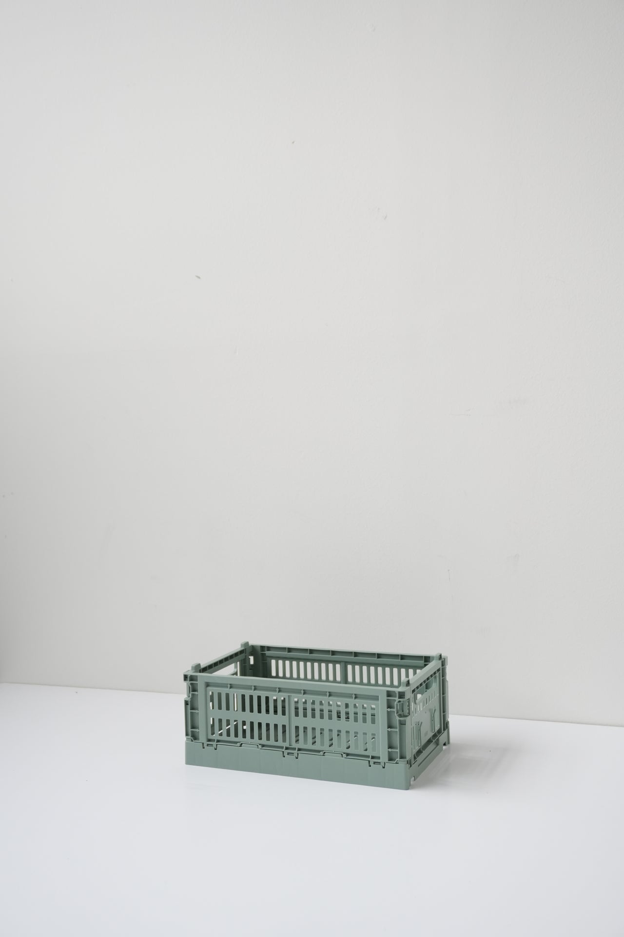 Colour Crate S by HAY