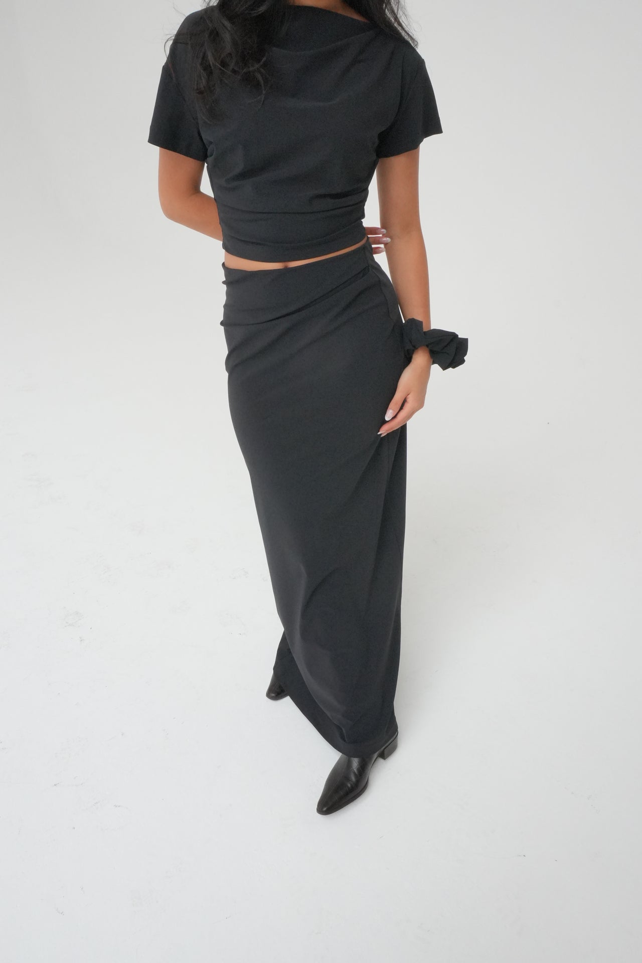 FULL LENGTH SKIRT BY REYÈM