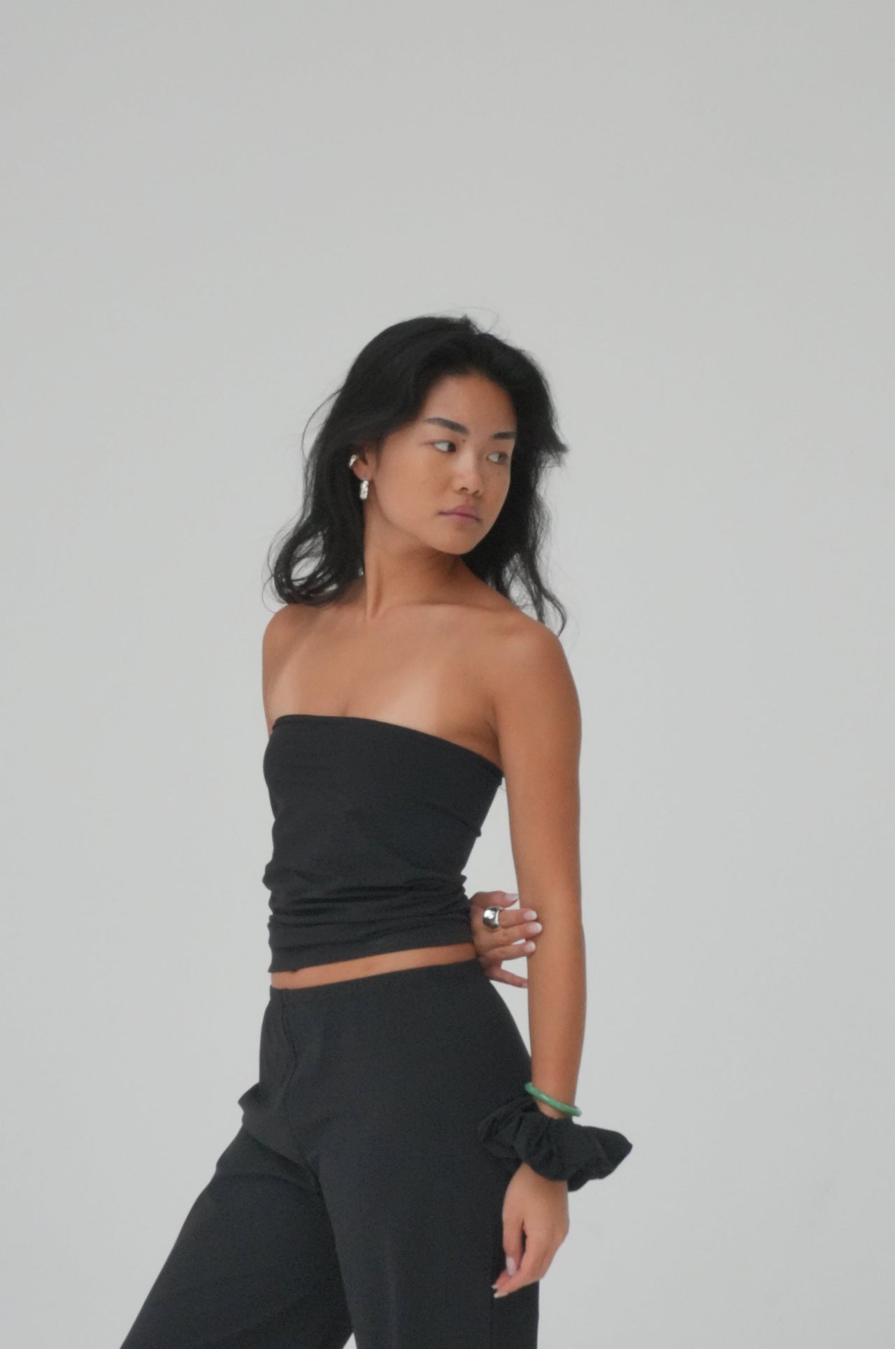 STRAPLESS BANDEAU BY REYÈM