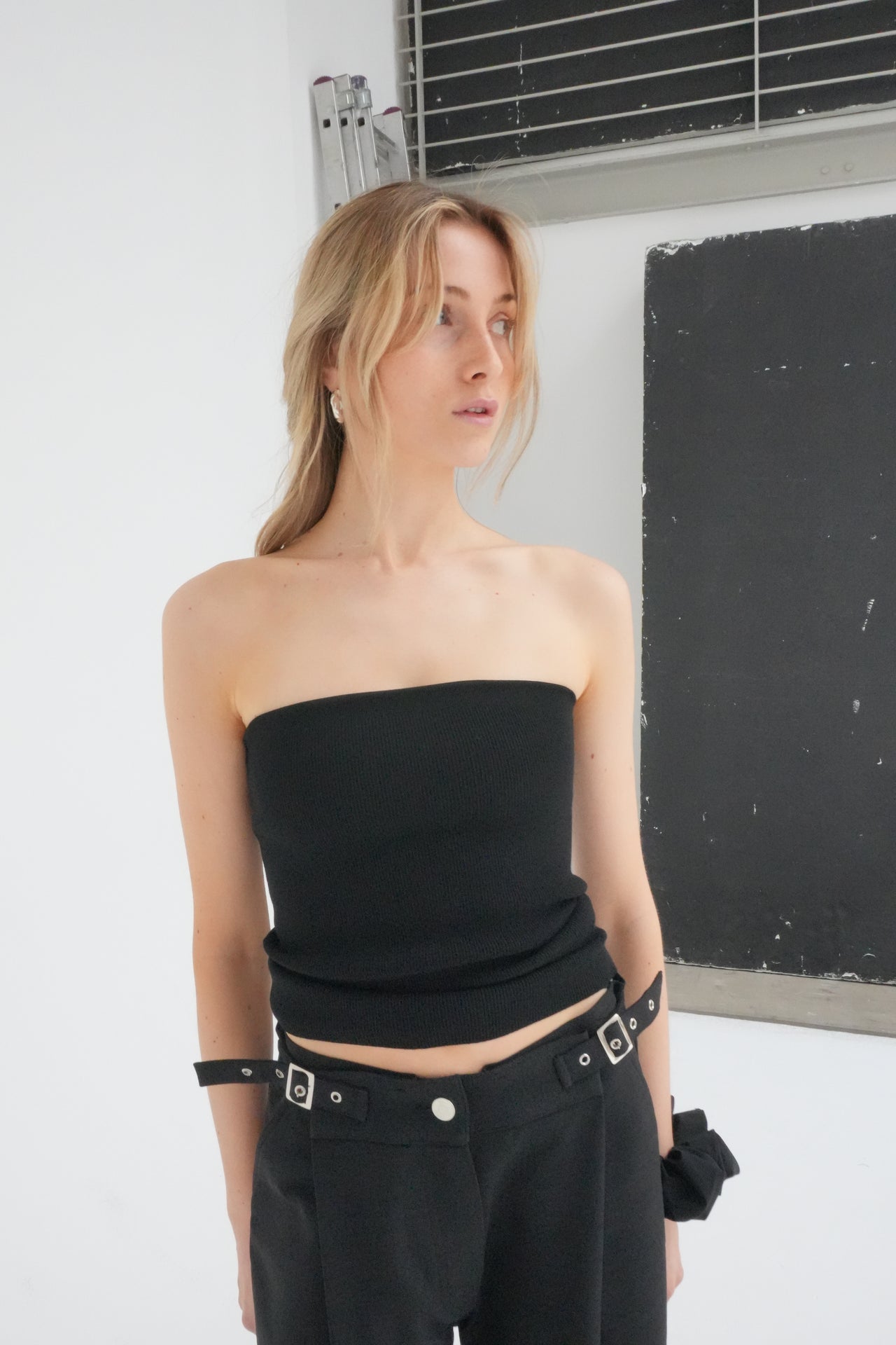 EYWI KNITTED TUBE TOP BY DRYKORN