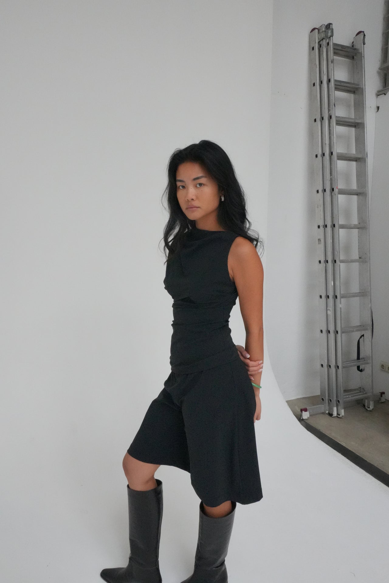 ASYMMETRIC SLEEVELESS TOP BY REYÈM