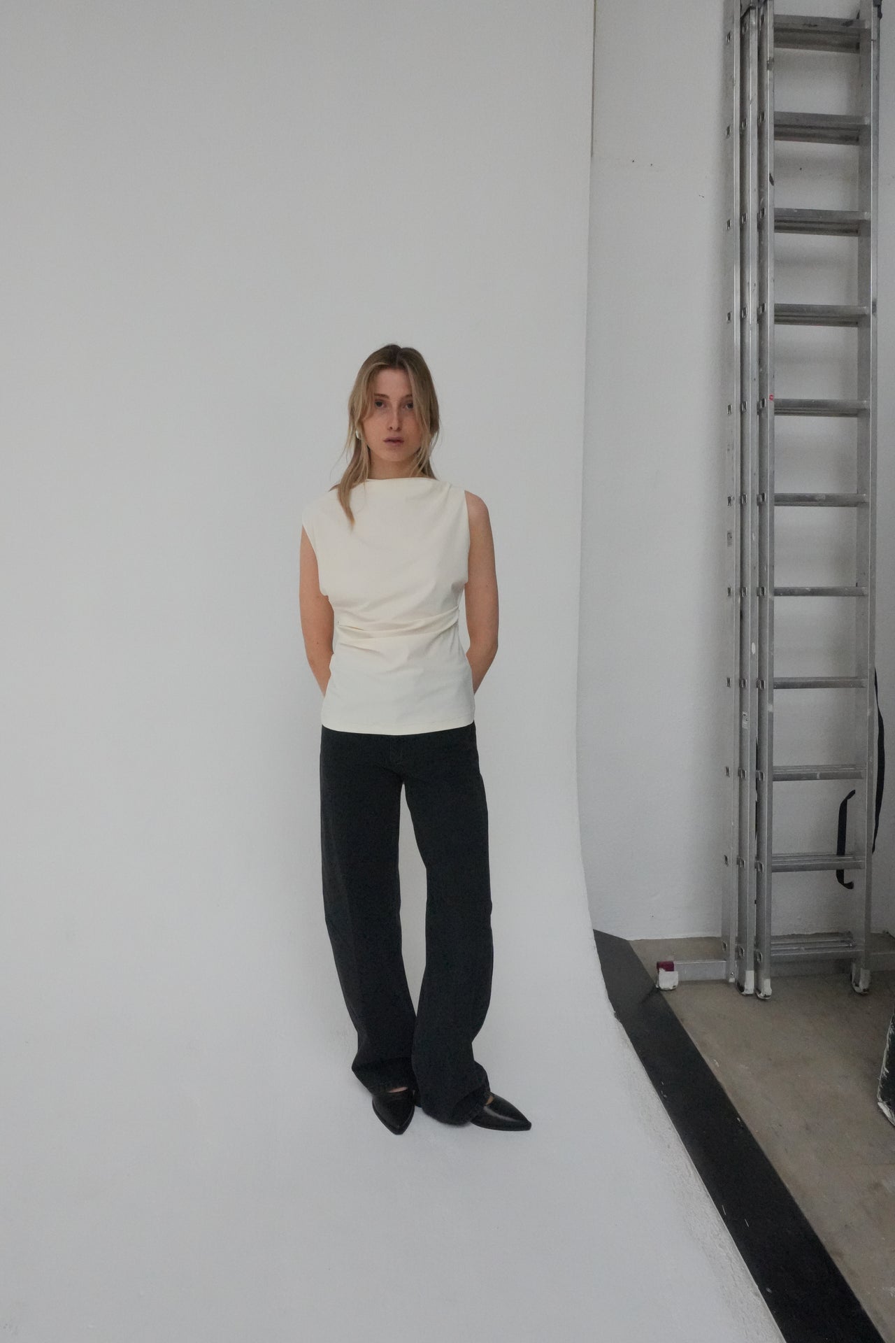 ASYMMETRIC SLEEVLESS TOP BY REYÈM