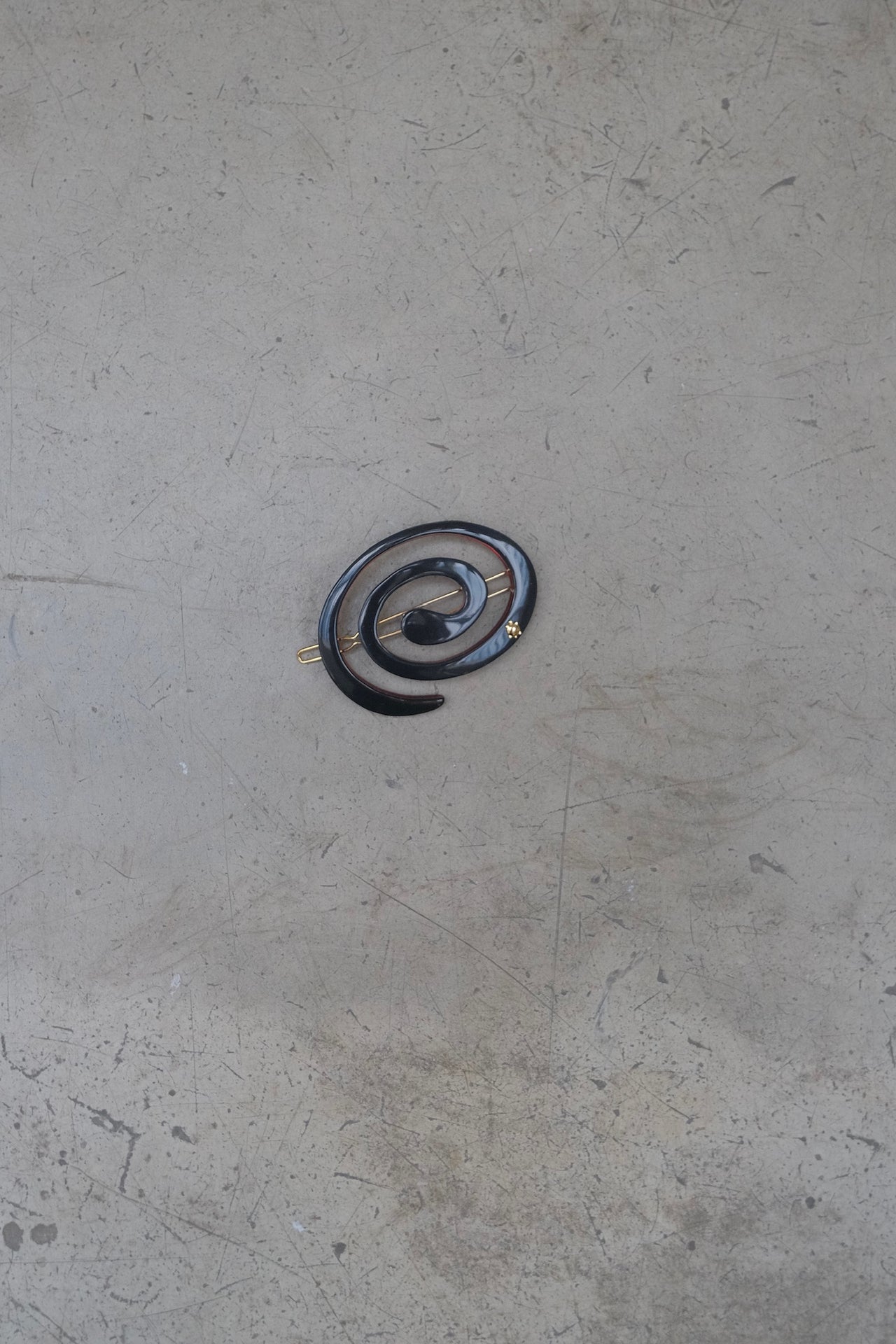 SMALL SPIRAL CLIP BY TURTLESTORY
