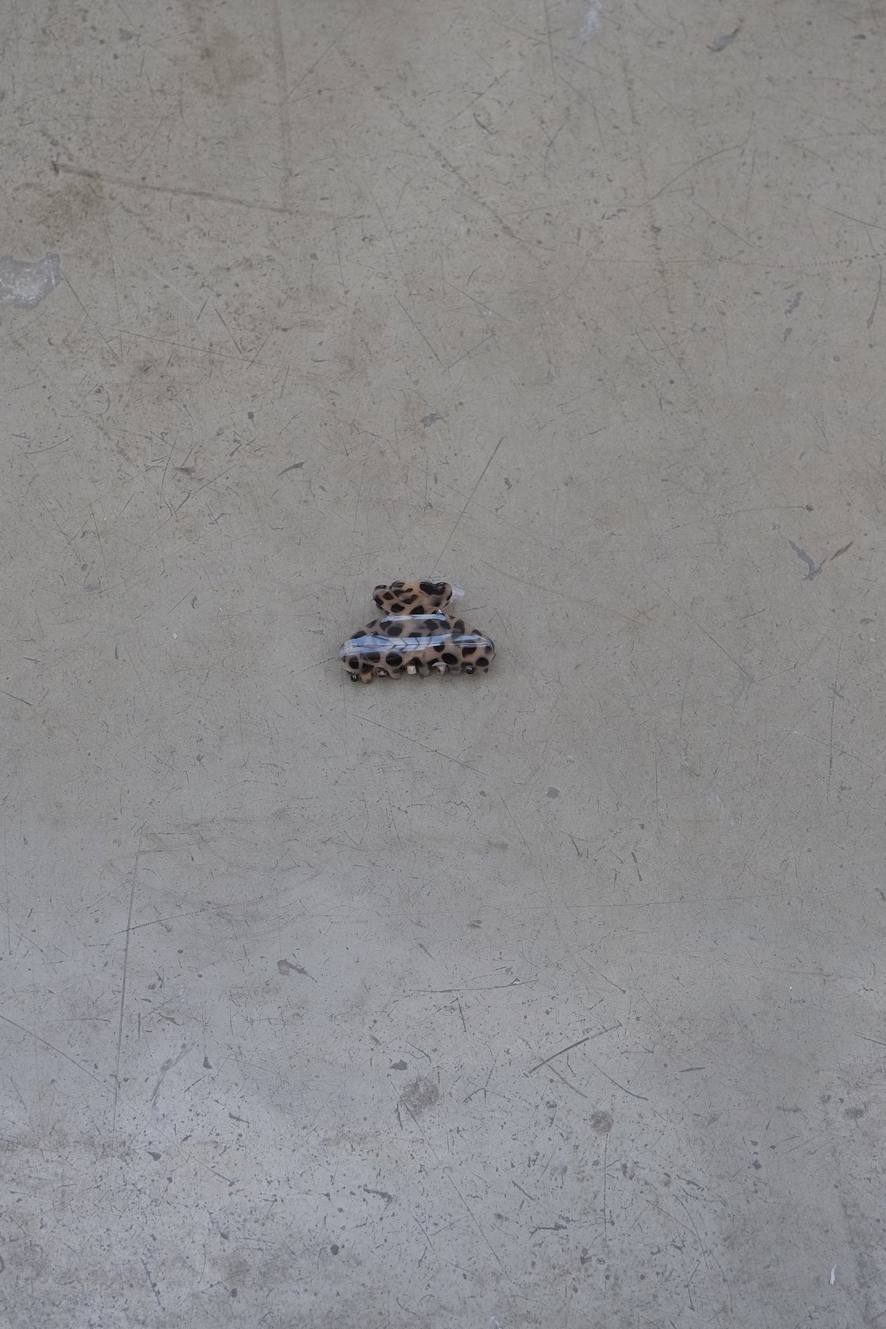 HELLE LEO MINI HAIR CLIP BY SUI AVA