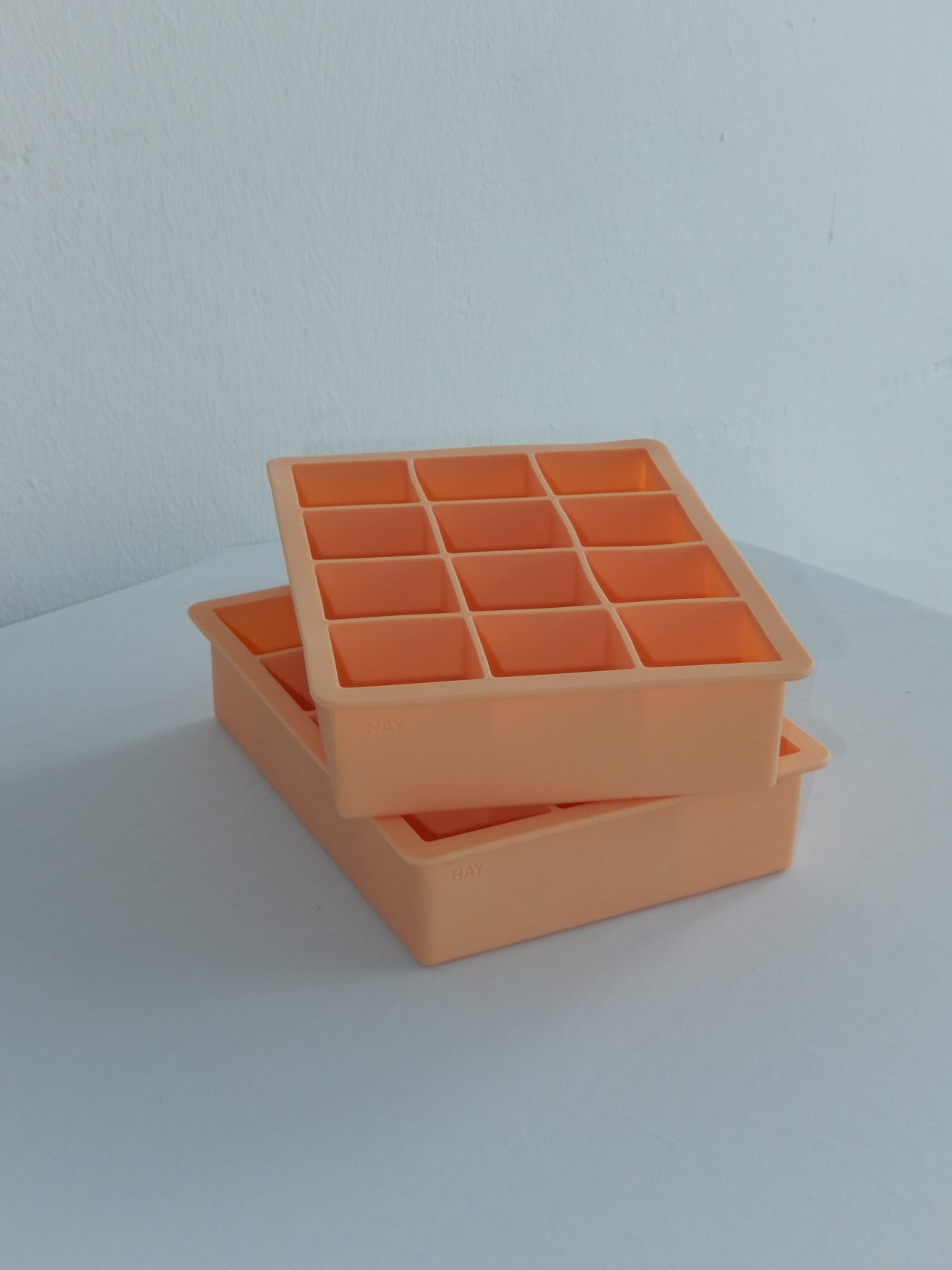 ICE CUBE TRAY BY HAY
