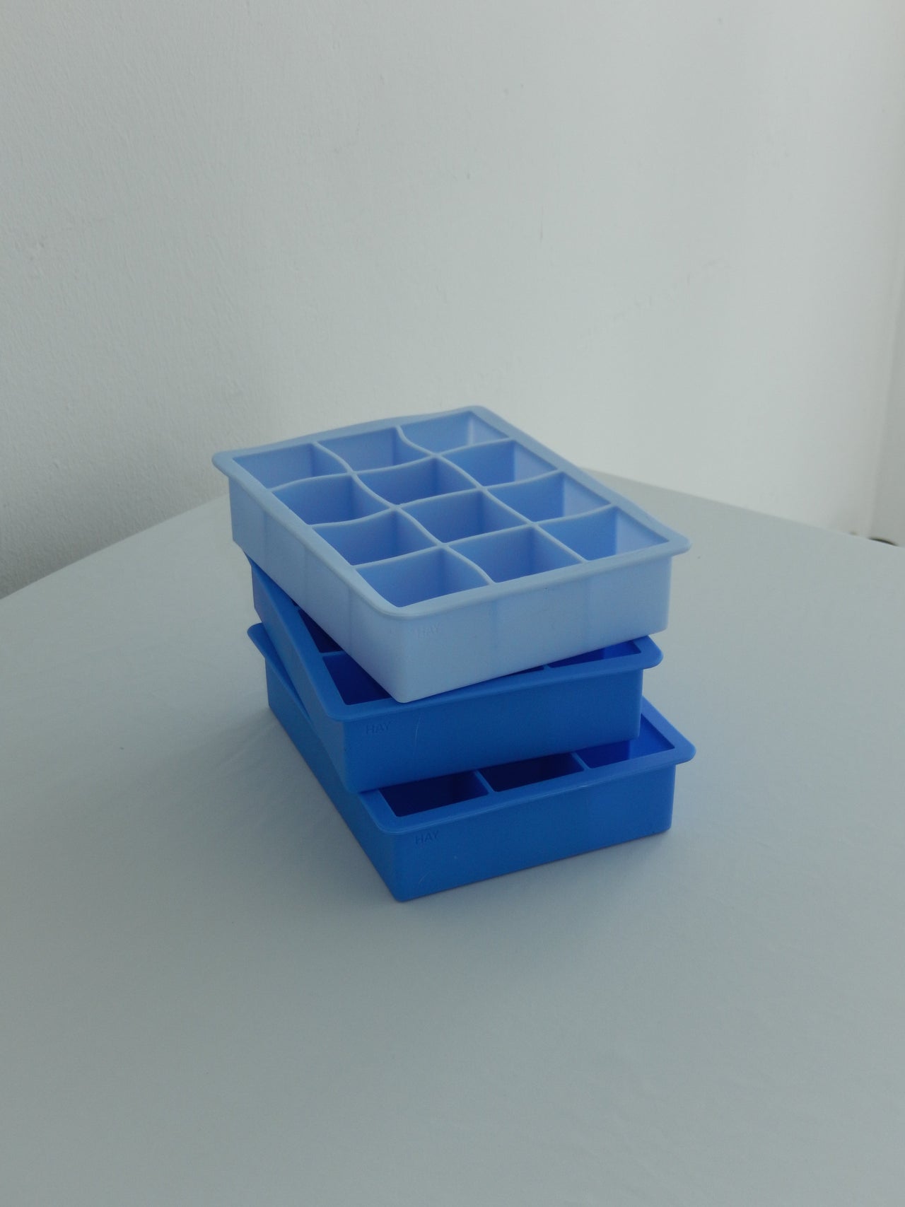 ICE CUBE TRAY BY HAY