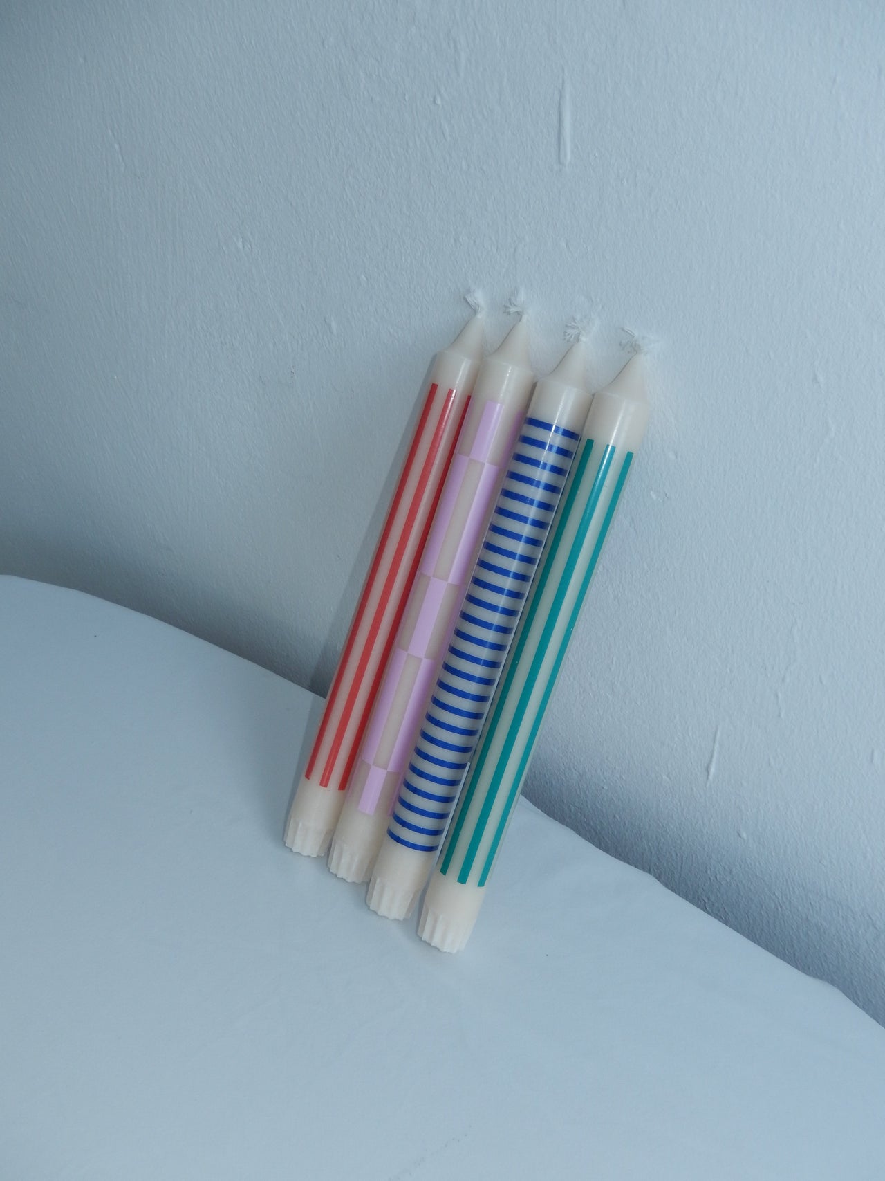 Pattern Candles by HAY. Scandinavian Design & christmas classic. Perfect for cozy days & the festive season. Design candles for advent wreath. The candles are Nordic Swan Ecolabel certified and have a burning time of approximately 9 hours.