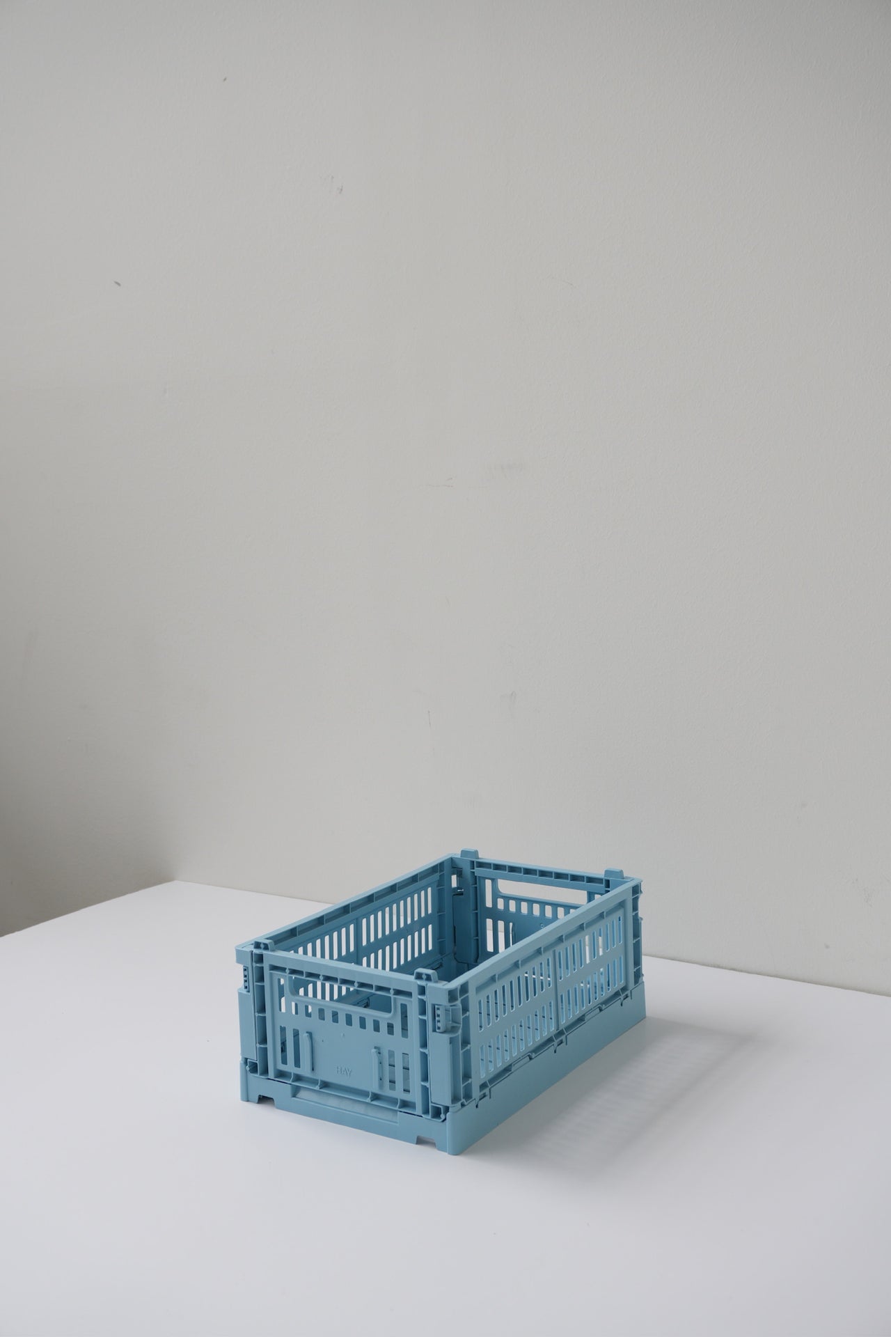 Colour Crate S by HAY