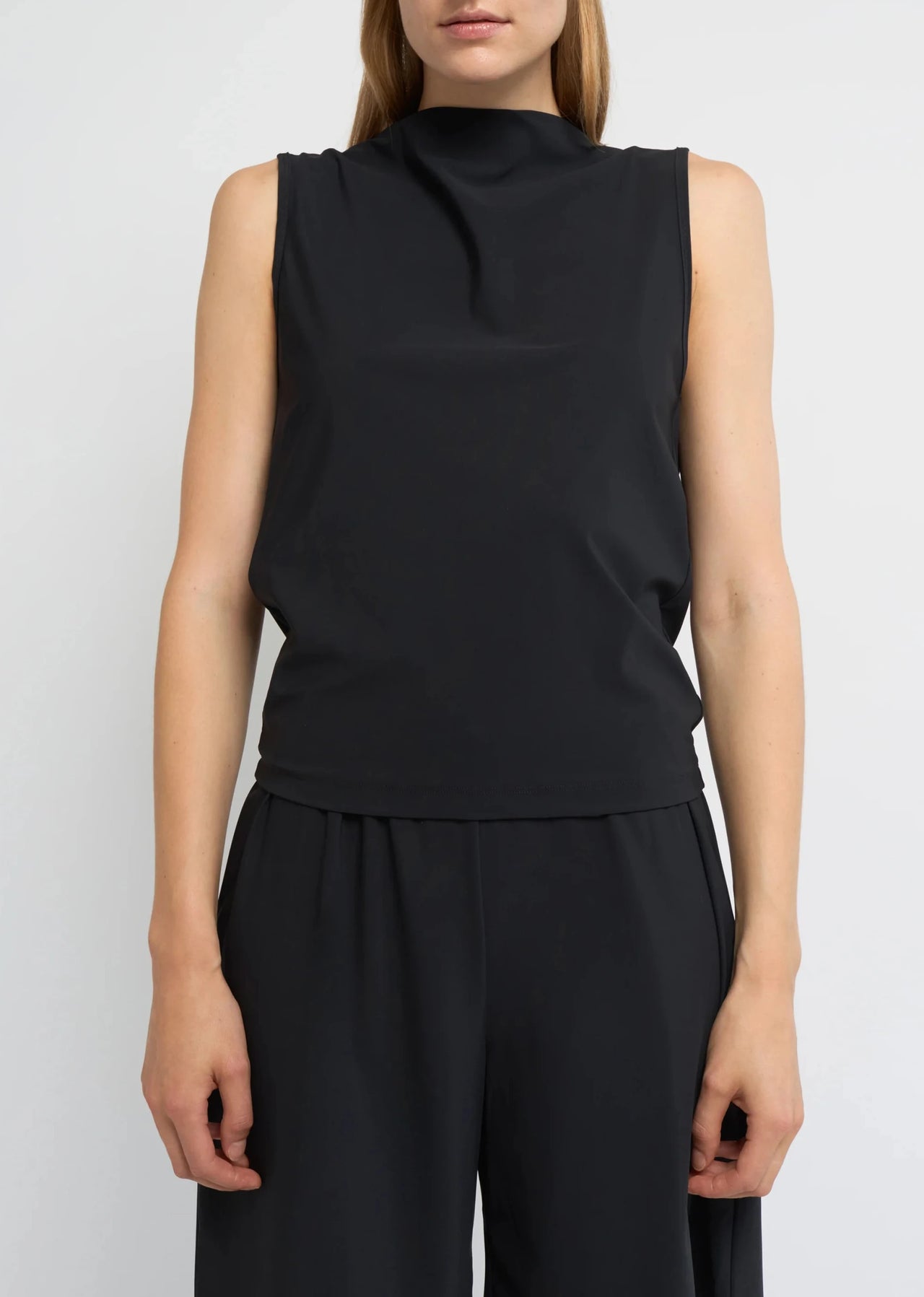 DRAPED BACK TOP BY REYÈM