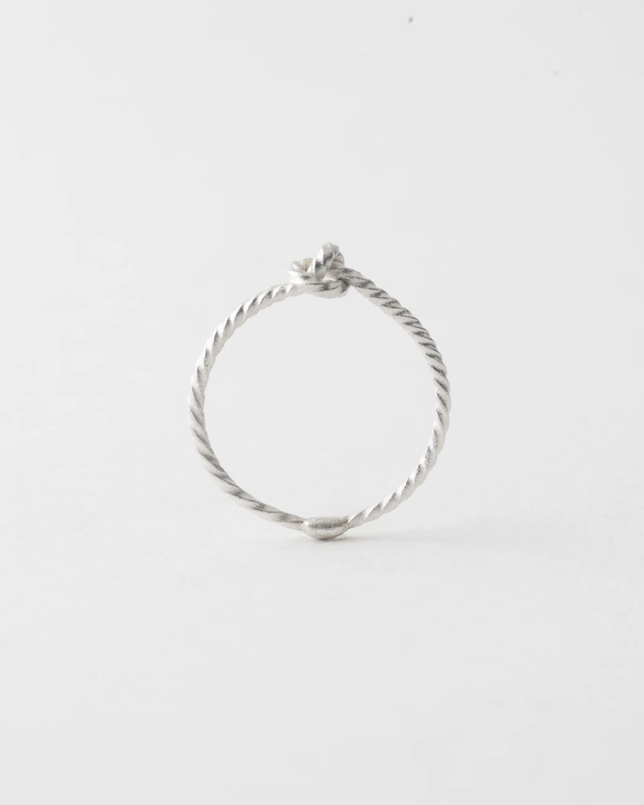 ROPE KNOT RING BY ORFÈVRE