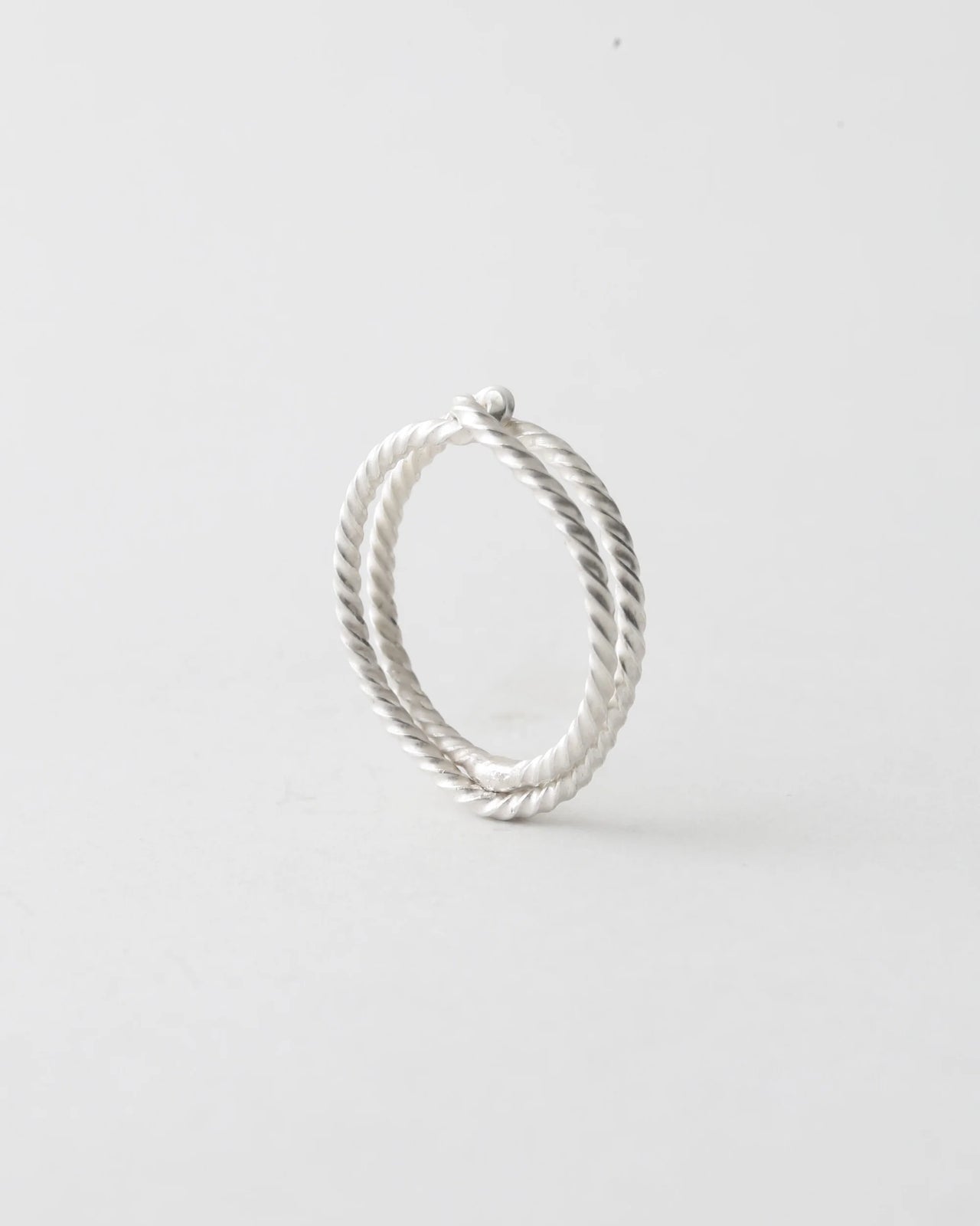 ROPE WRAP RING BY ORFÉVRE