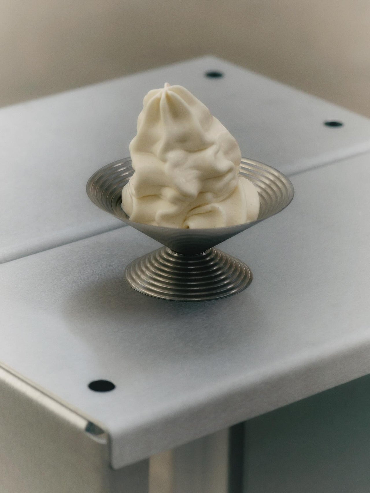 ICE CREAM CUP 02 BY SERVICE WORKS