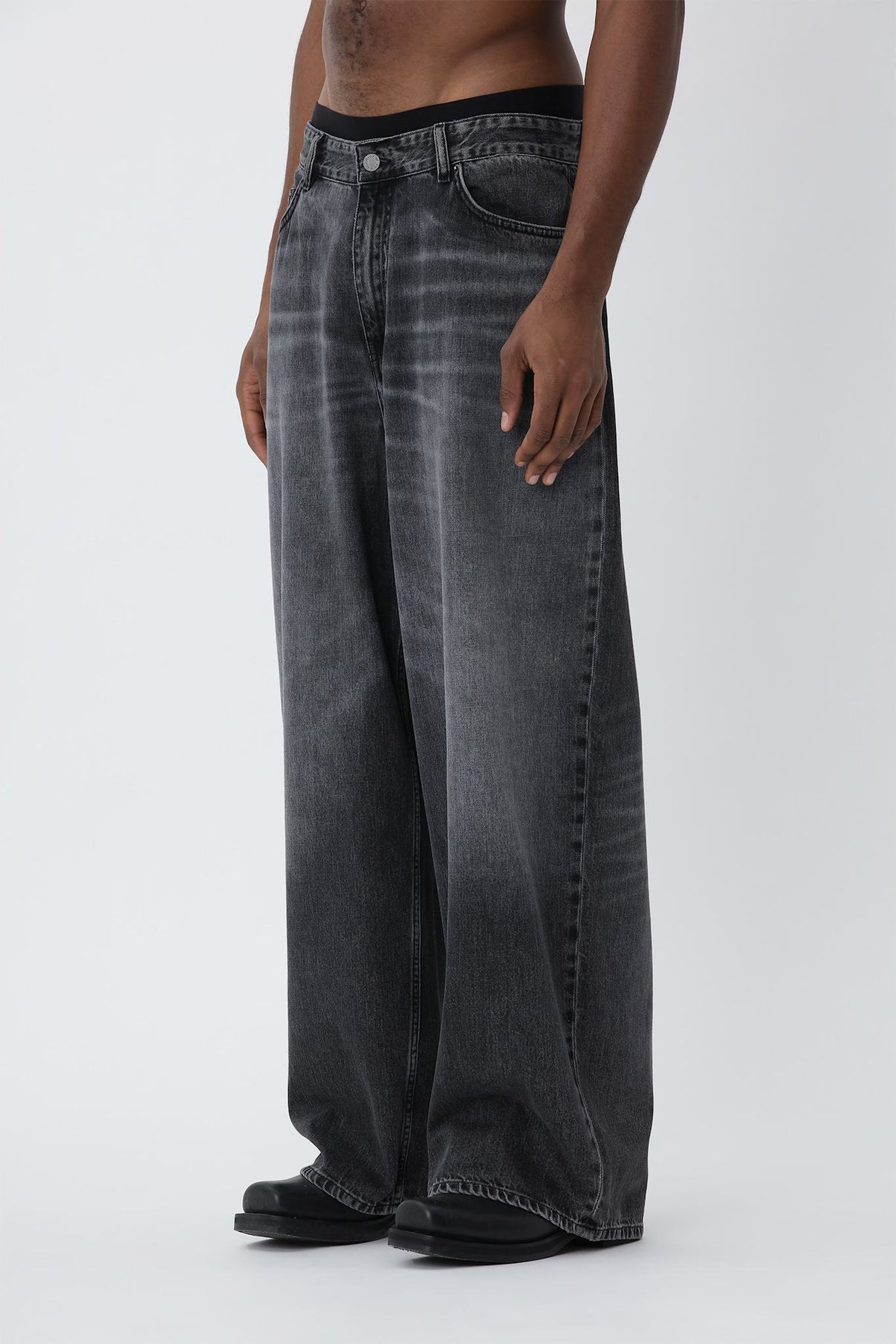 LYON DENIM PANTS BY WON HUNDRED