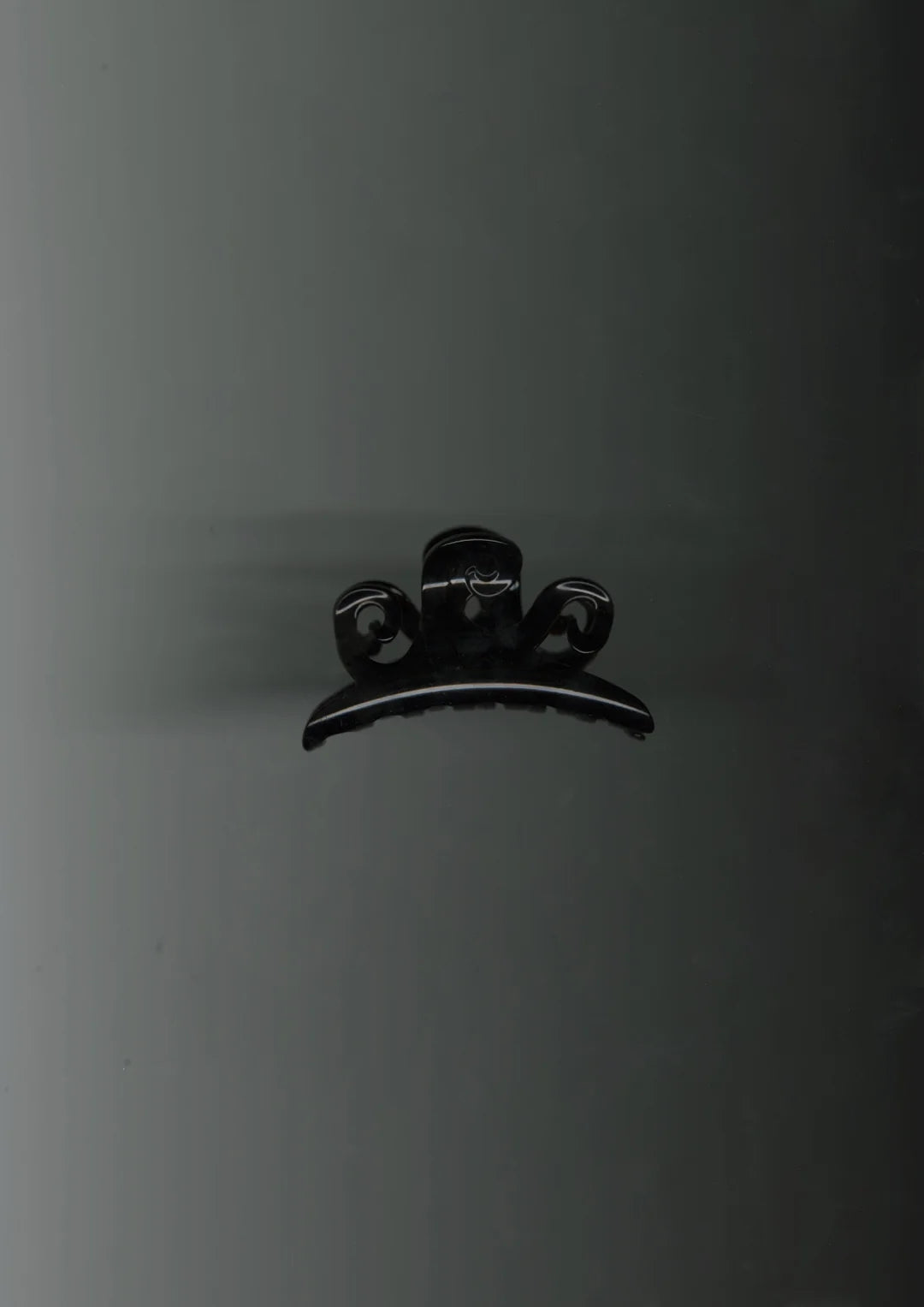 SPIRAL CLIP IN BLACK BY MERRMA