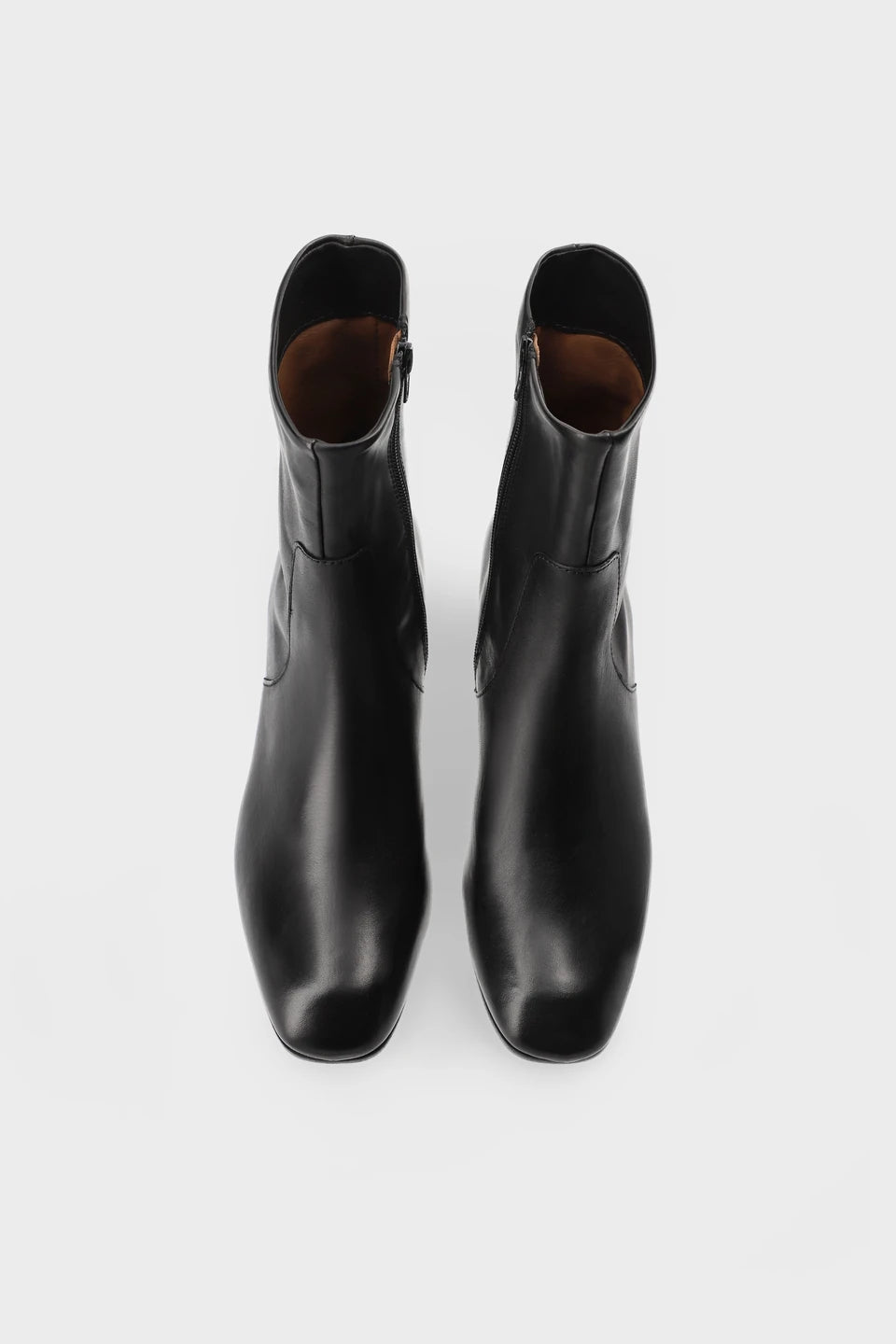 CPH362 in leather black by Copenhagen Studios