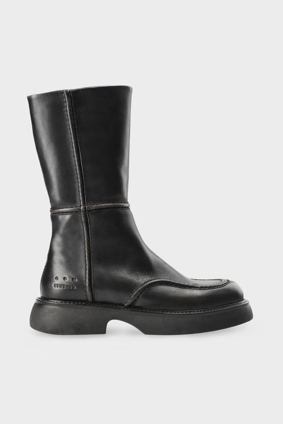 CPH760 in vintage leather black by Copenhagen Studios