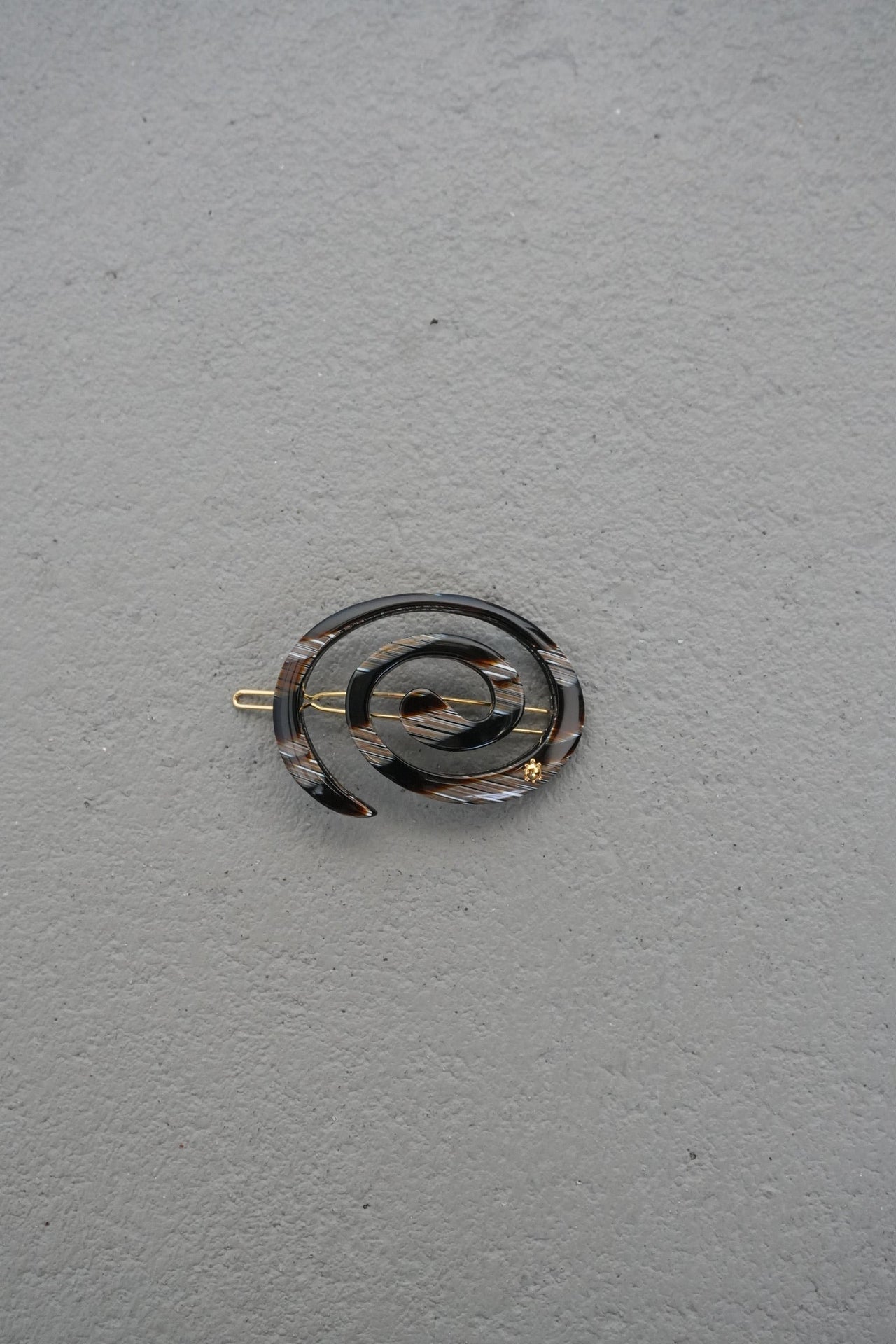 SMALL SPIRAL CLIP BY TURTLESTORY