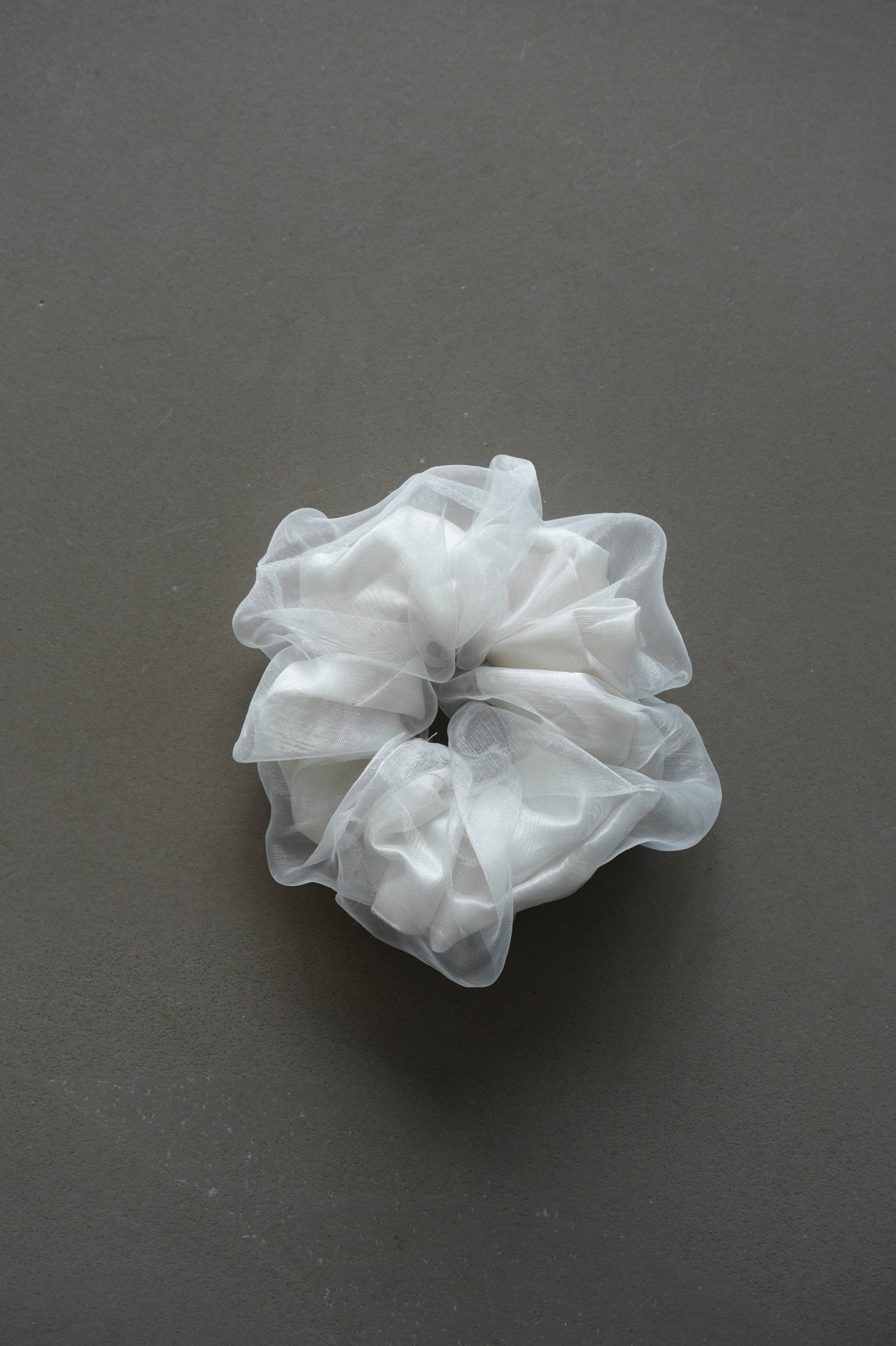 CLOUD SCRUNCHIE BY TURTLESTORY
