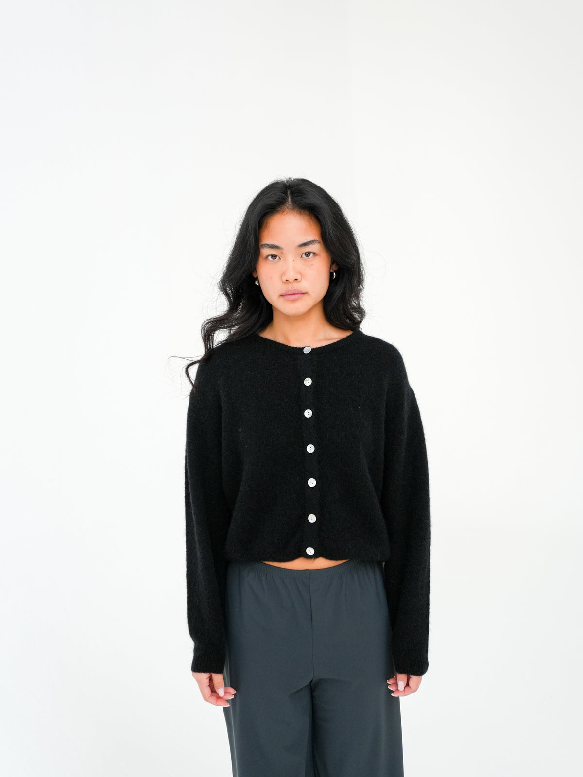 VitoW Cardigan in black by American Vintage