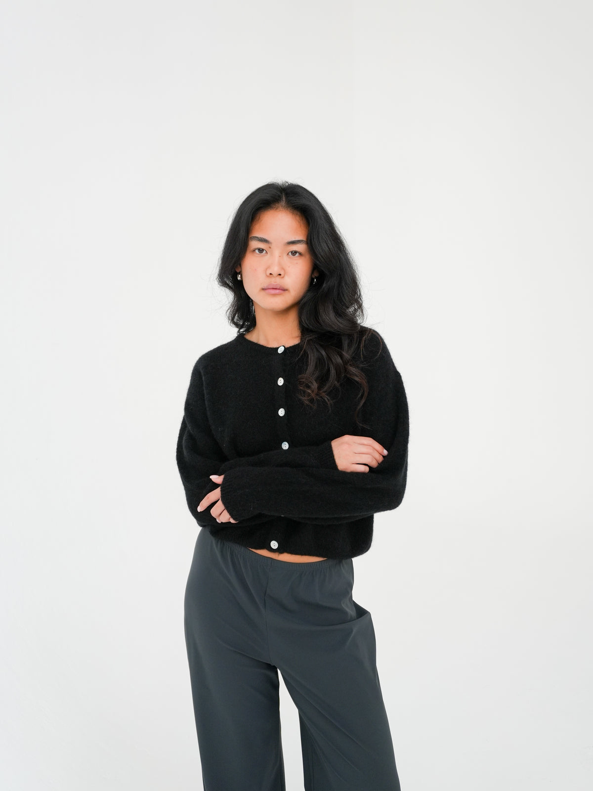 VitoW Cardigan in black by American Vintage