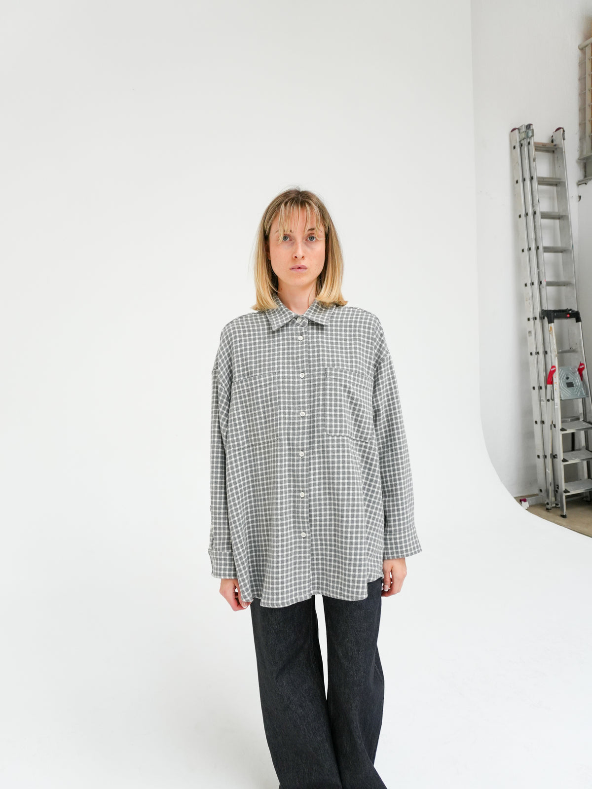 HOXITY SHIRT IN MISTY CHECK BY AMERICAN VINTAGE