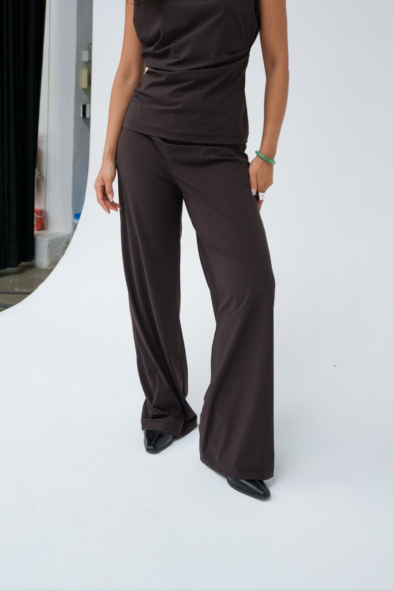 WIDE FIT PANTS BY REYÈM