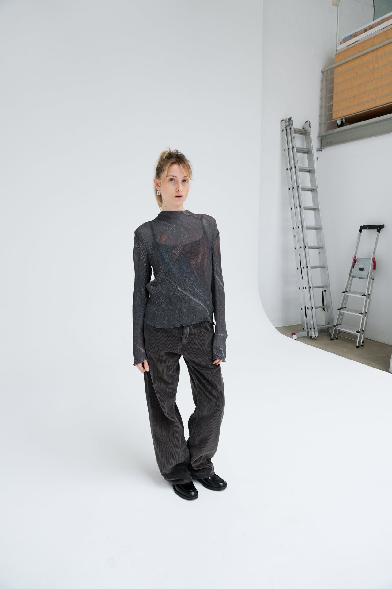 SIMPLE LONGSLEEVE BY HOPE