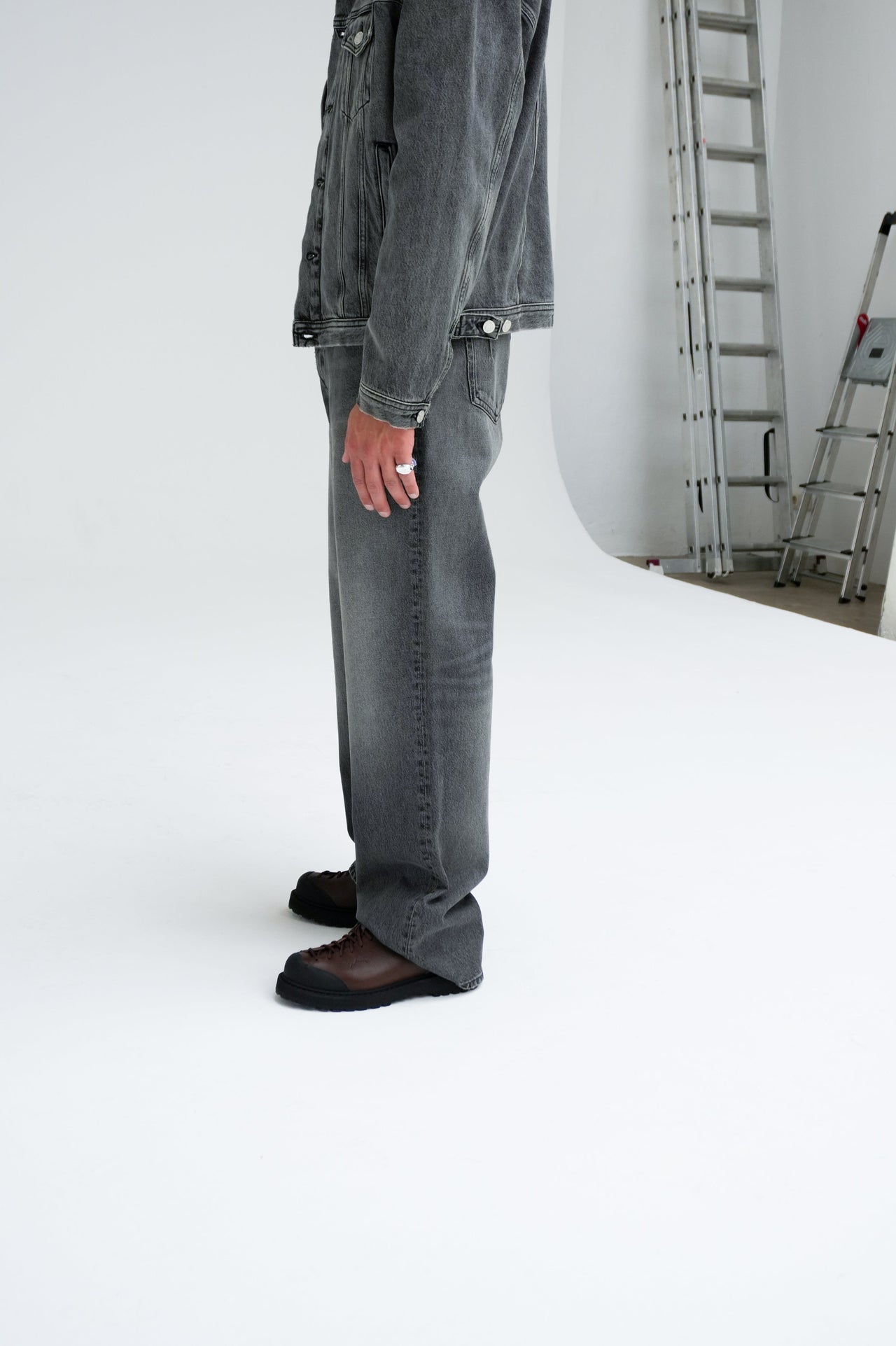 GENOA DENIM BY WON HUNDRED