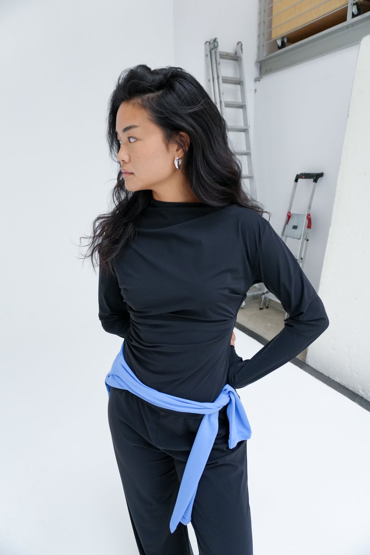 ASYMMETRIC LONGSLEEVE BY REYÈM