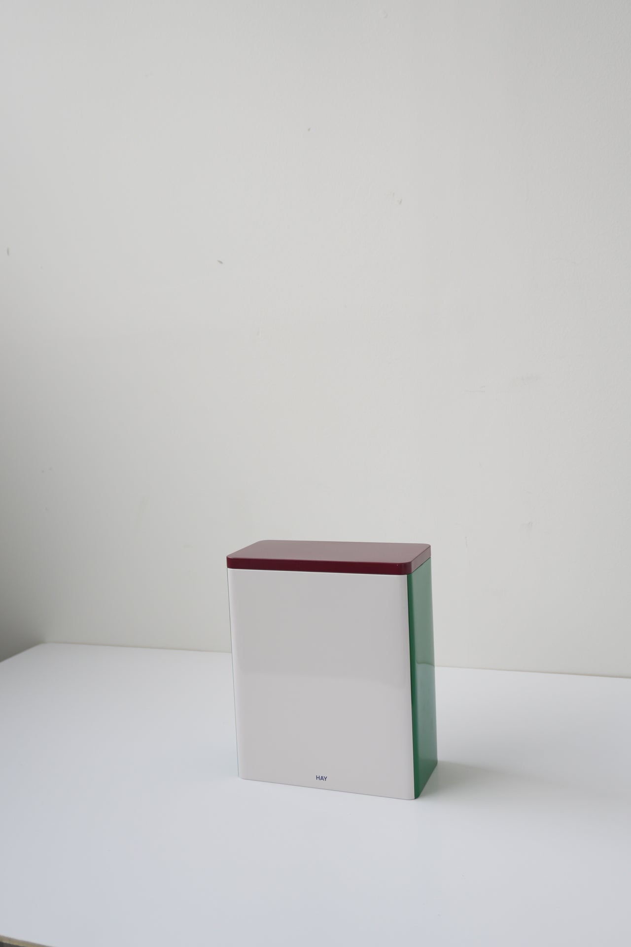 TIN CONTAINER XL BY HAY