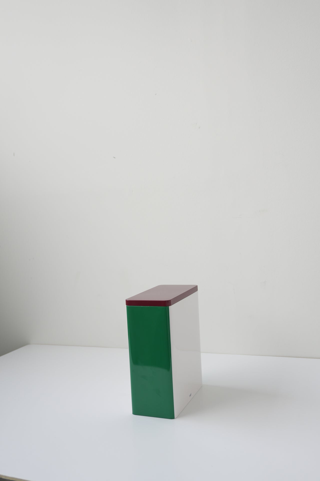 TIN CONTAINER XL BY HAY