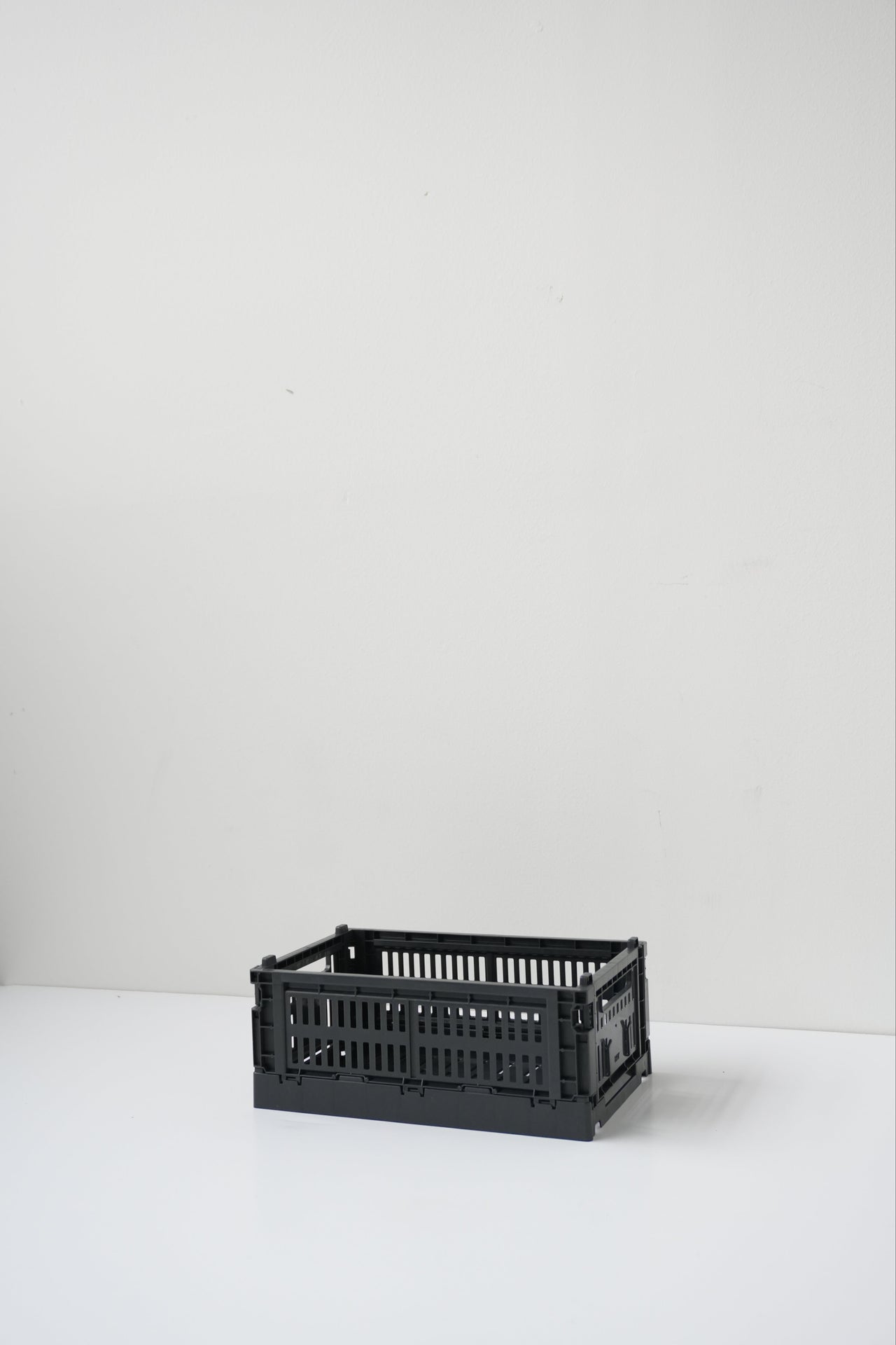 Colour Crate S by HAY