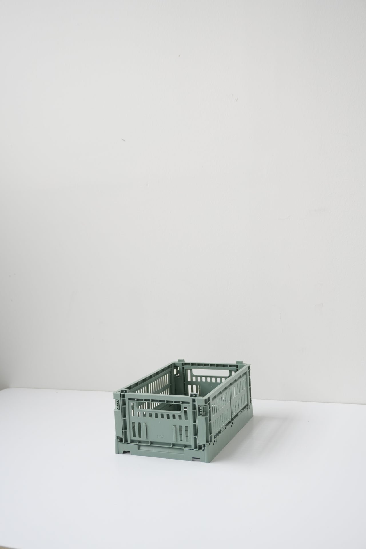 Colour Crate S by HAY