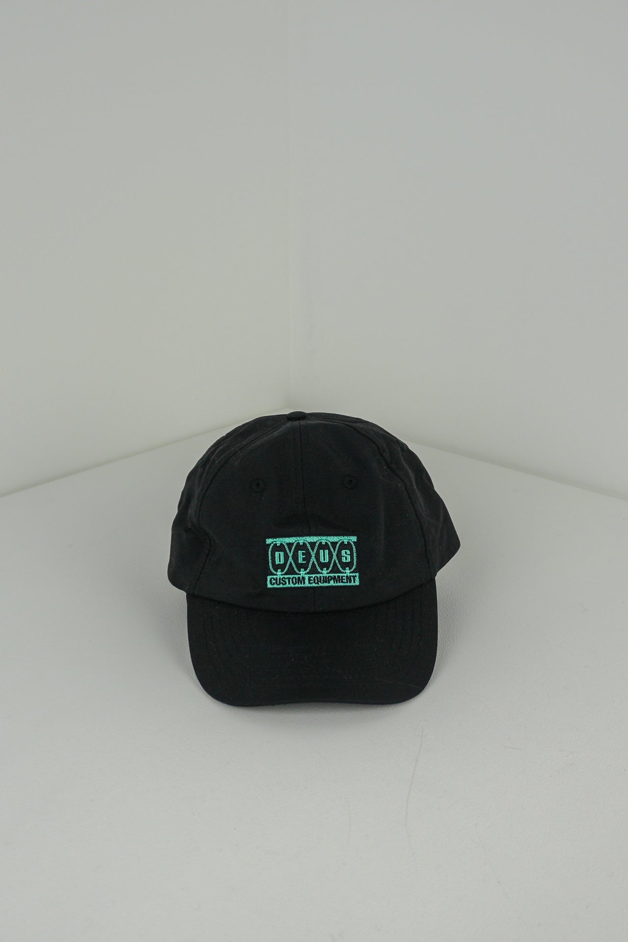 THREAD SURF CAP BY DEUS