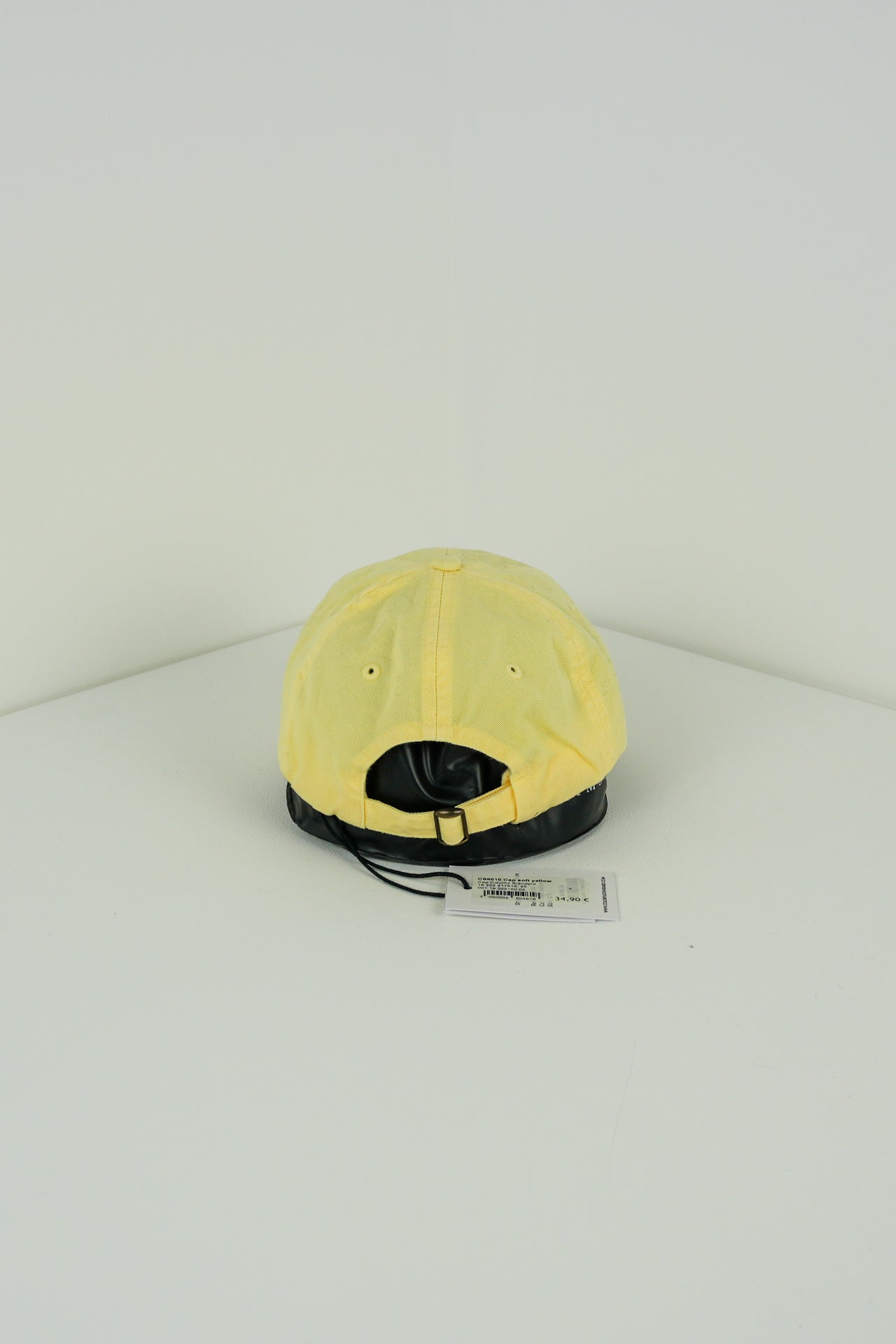 CAP BY COLORFUL STANDARD