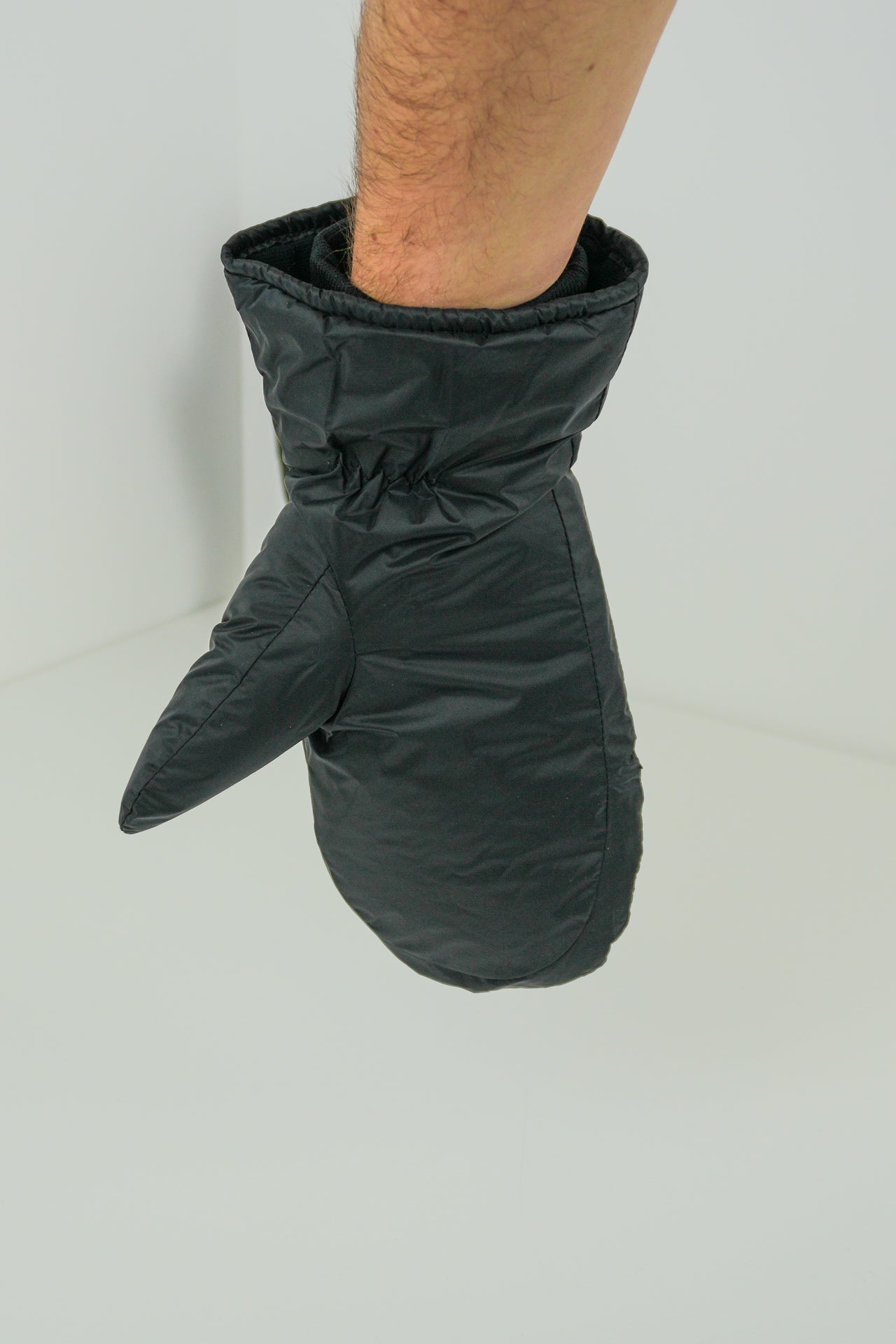 VARDO MITTENS BY RAINS