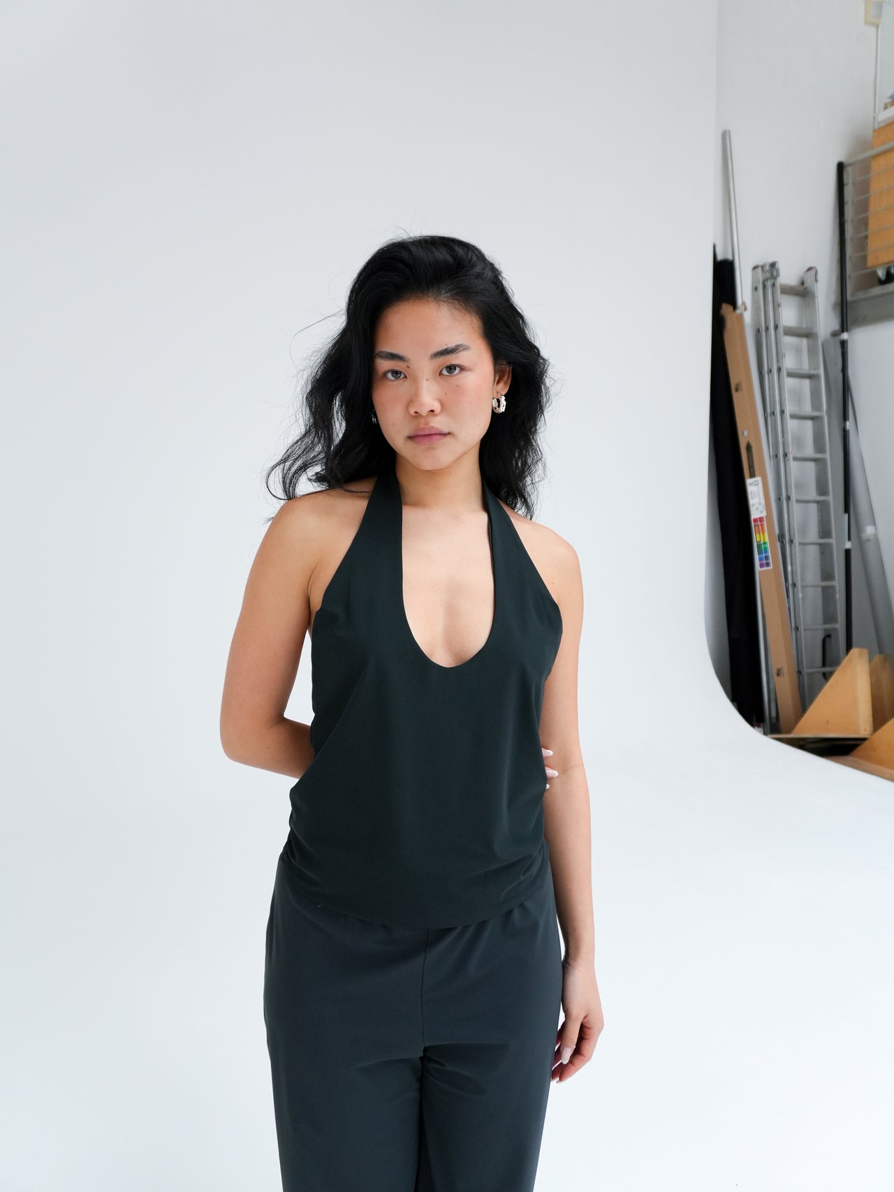 HALTER TOP IN ASH BY REYÈM
