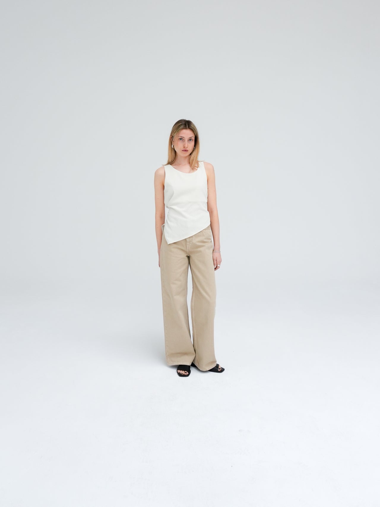 W' JANE PANT IN BARCHAN CARHARTT WIP