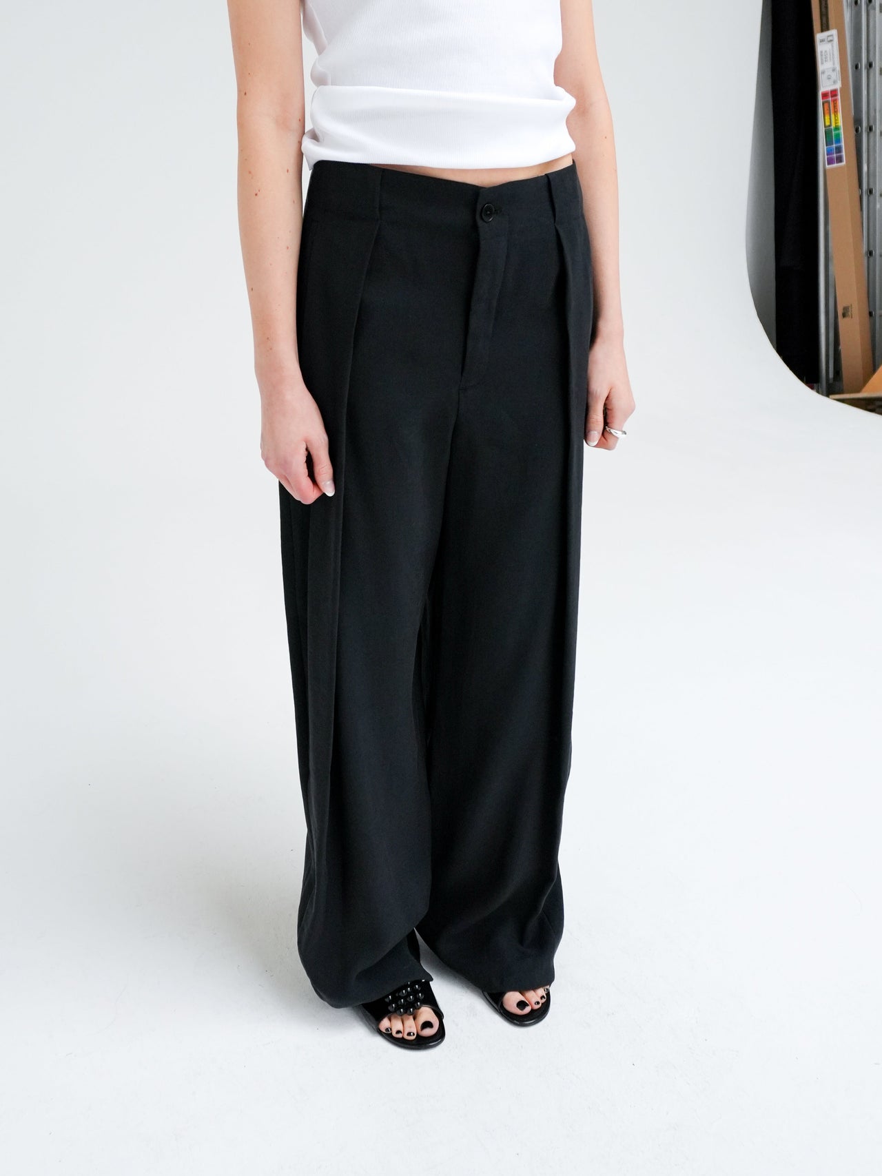 THREW PANTS BY DRYKORN