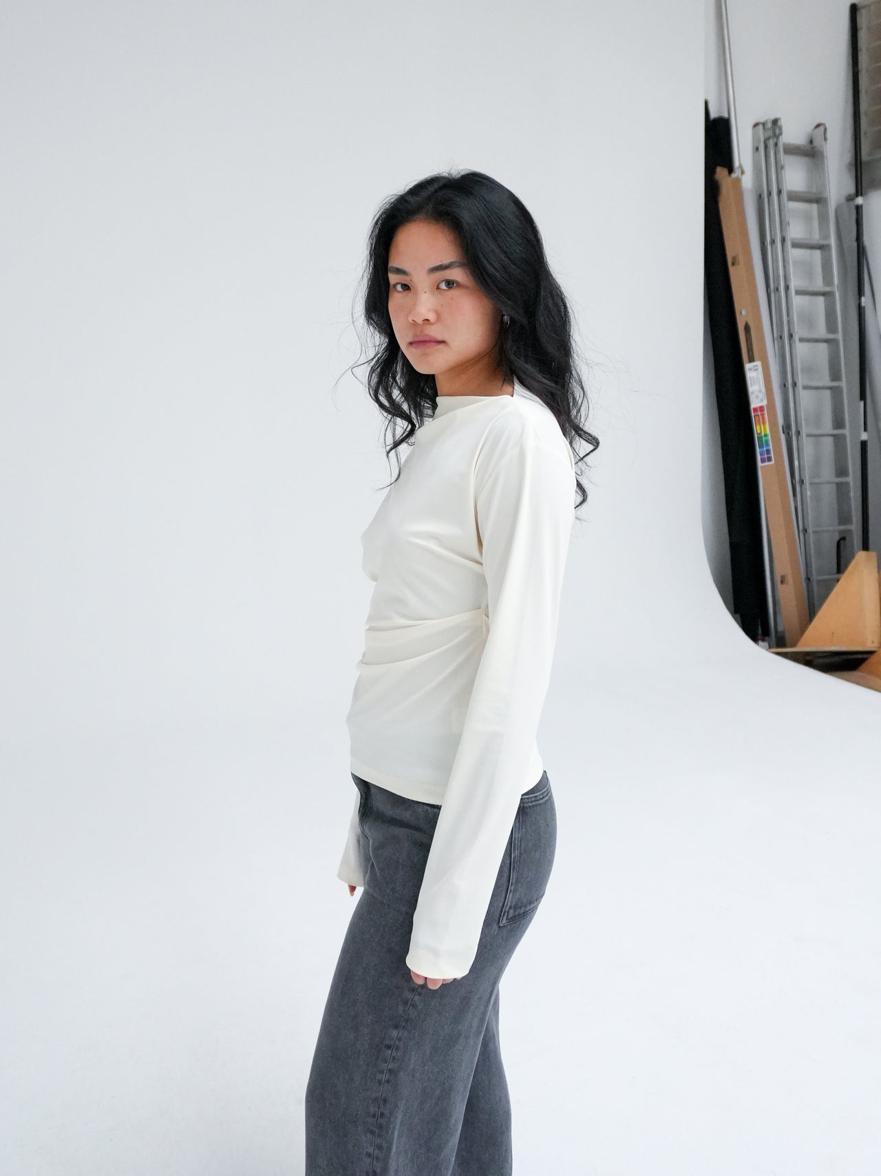 ASYMMETRIC LONGSLEEVE BY REYÈM