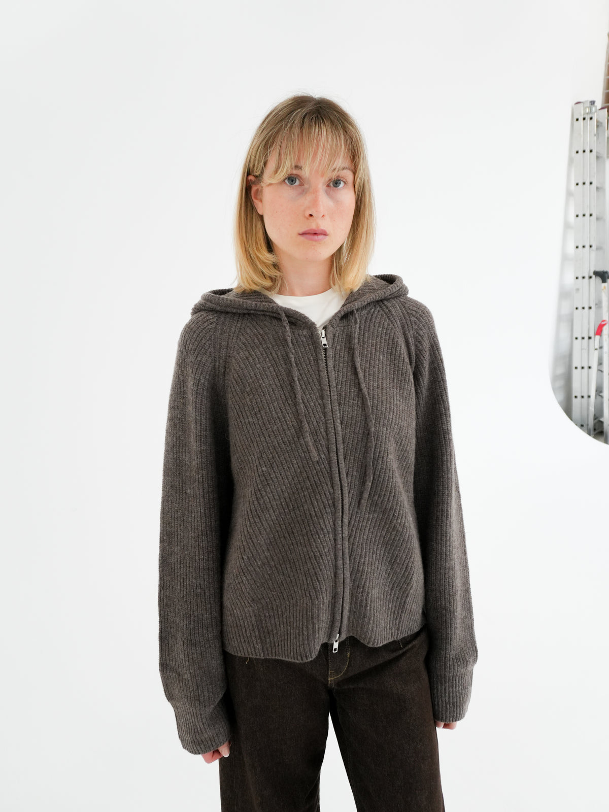 GADA KNIT HOOD IN MAJOR BROWN BY WON HUNDRED