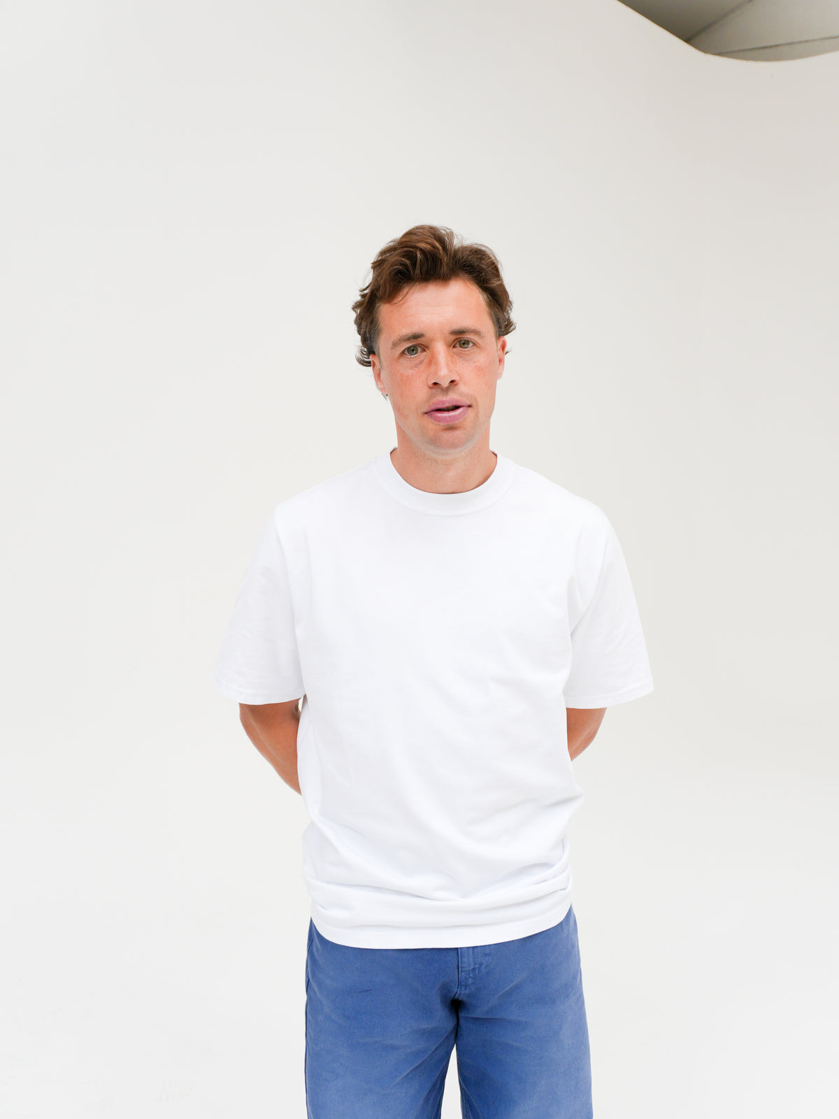 EMBLEM T-SHIRT IN WHITE BY ARTE ANTWERP